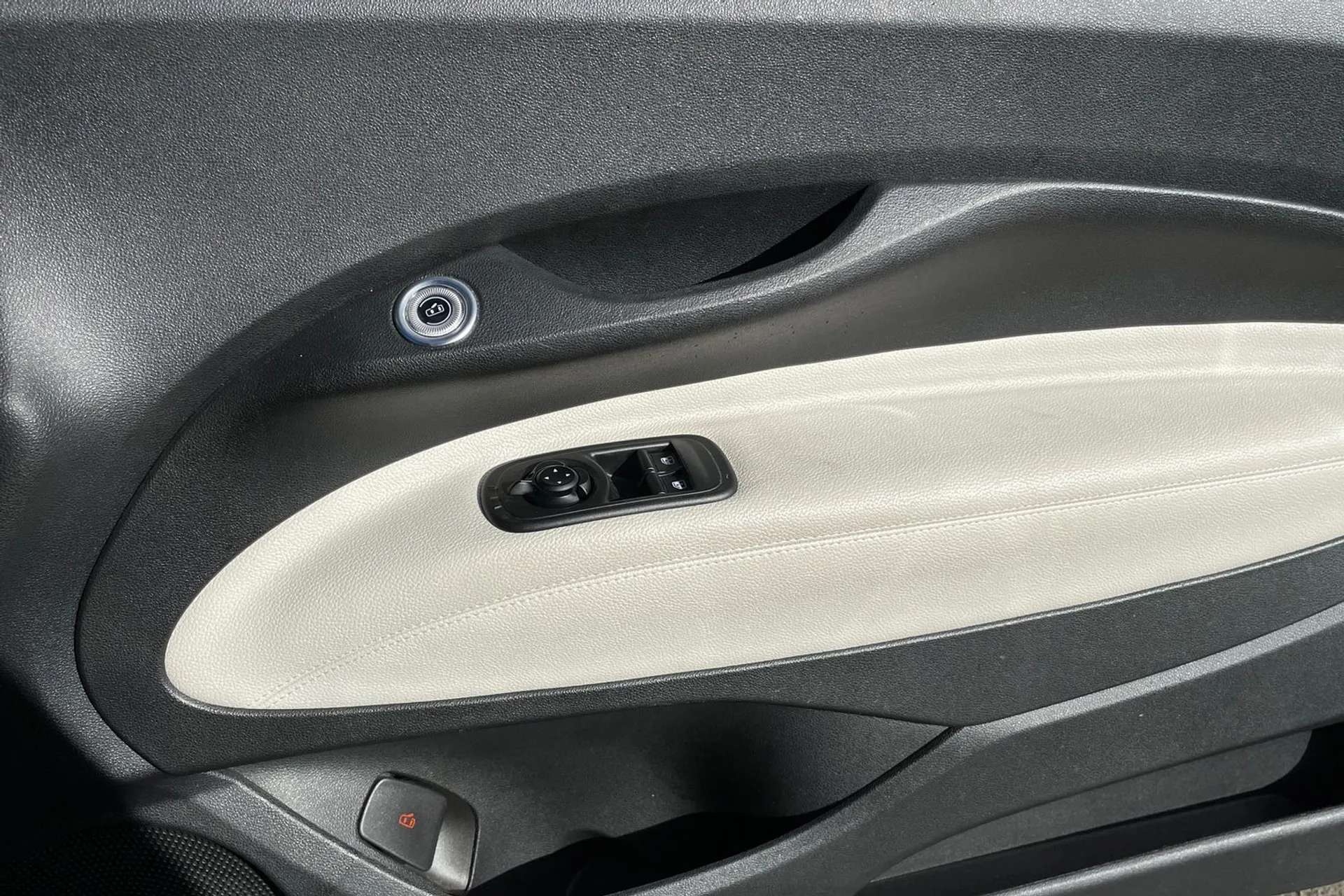 2023 FIAT 500 2023 FIAT 500