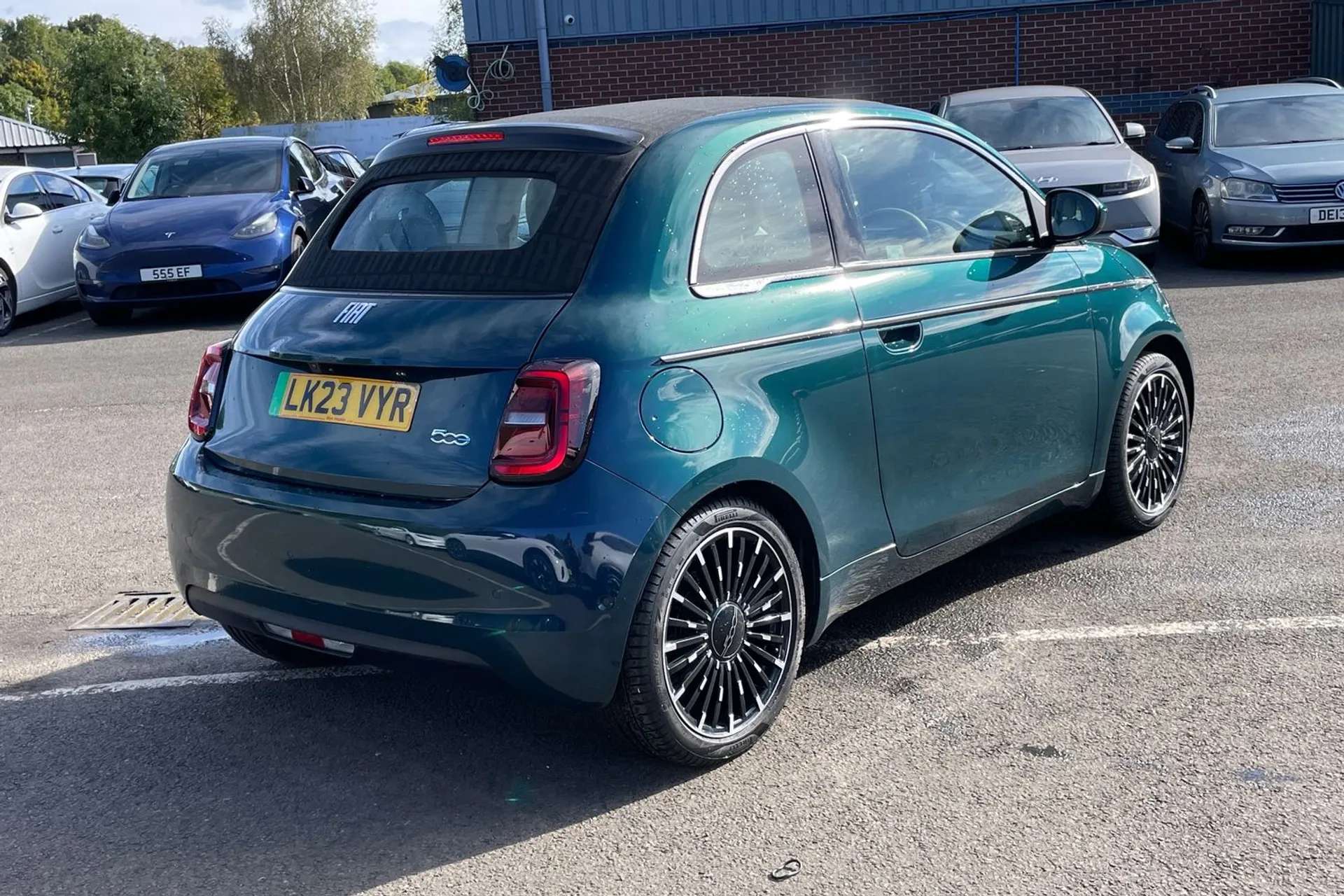 2023 FIAT 500 2023 FIAT 500