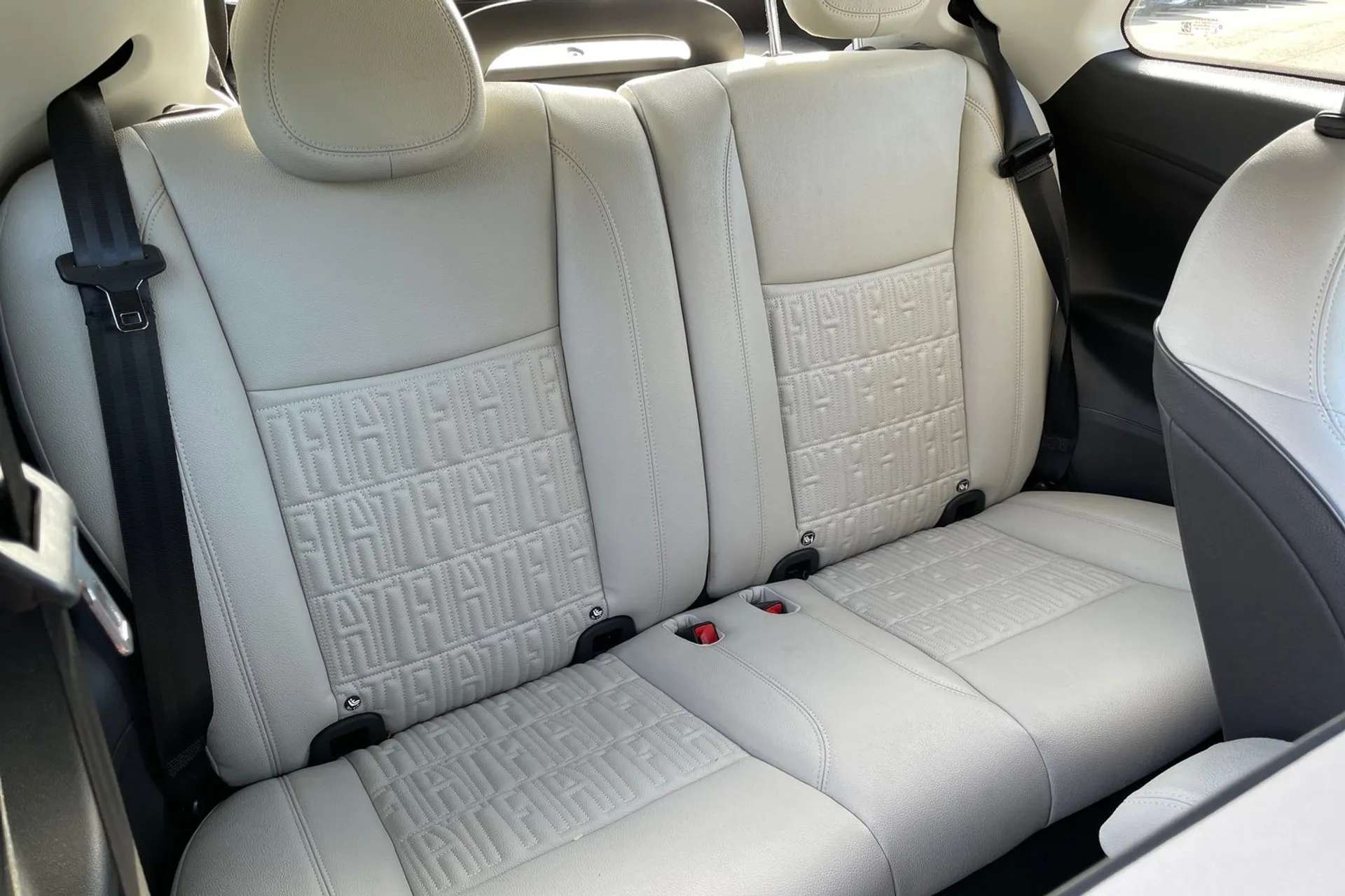 2023 FIAT 500 2023 FIAT 500