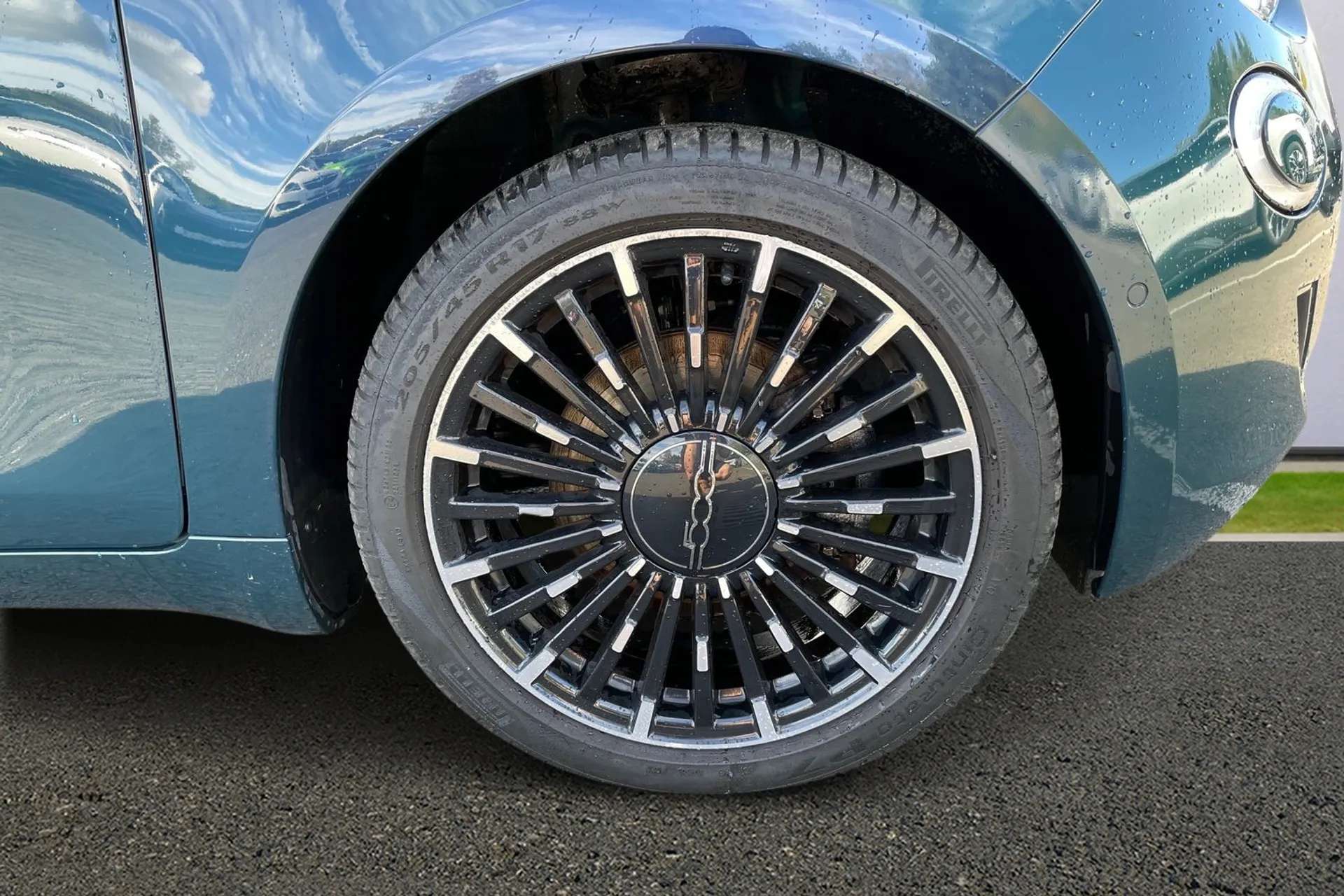 2023 FIAT 500 2023 FIAT 500