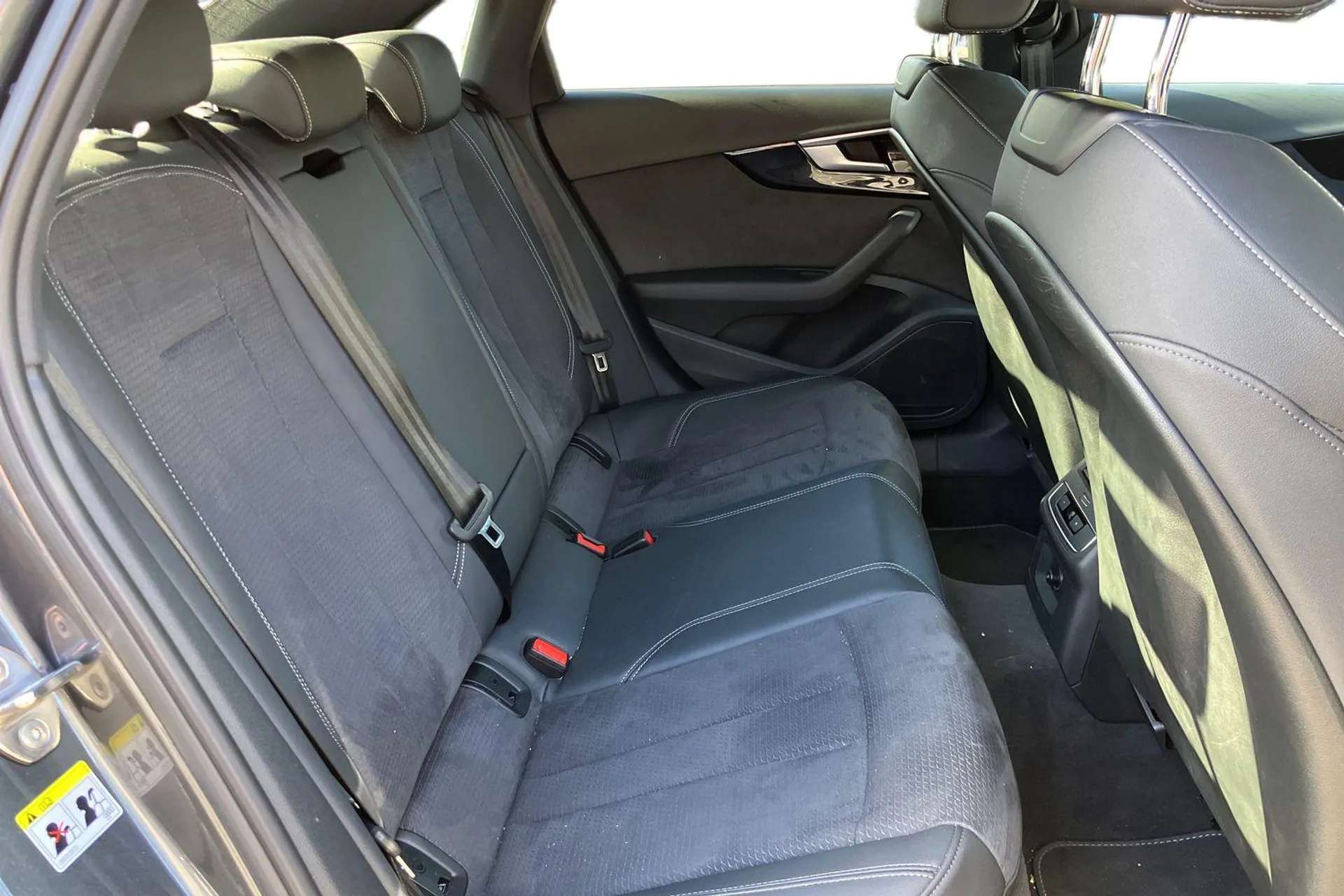 2023 AUDI A4 2023 AUDI A4