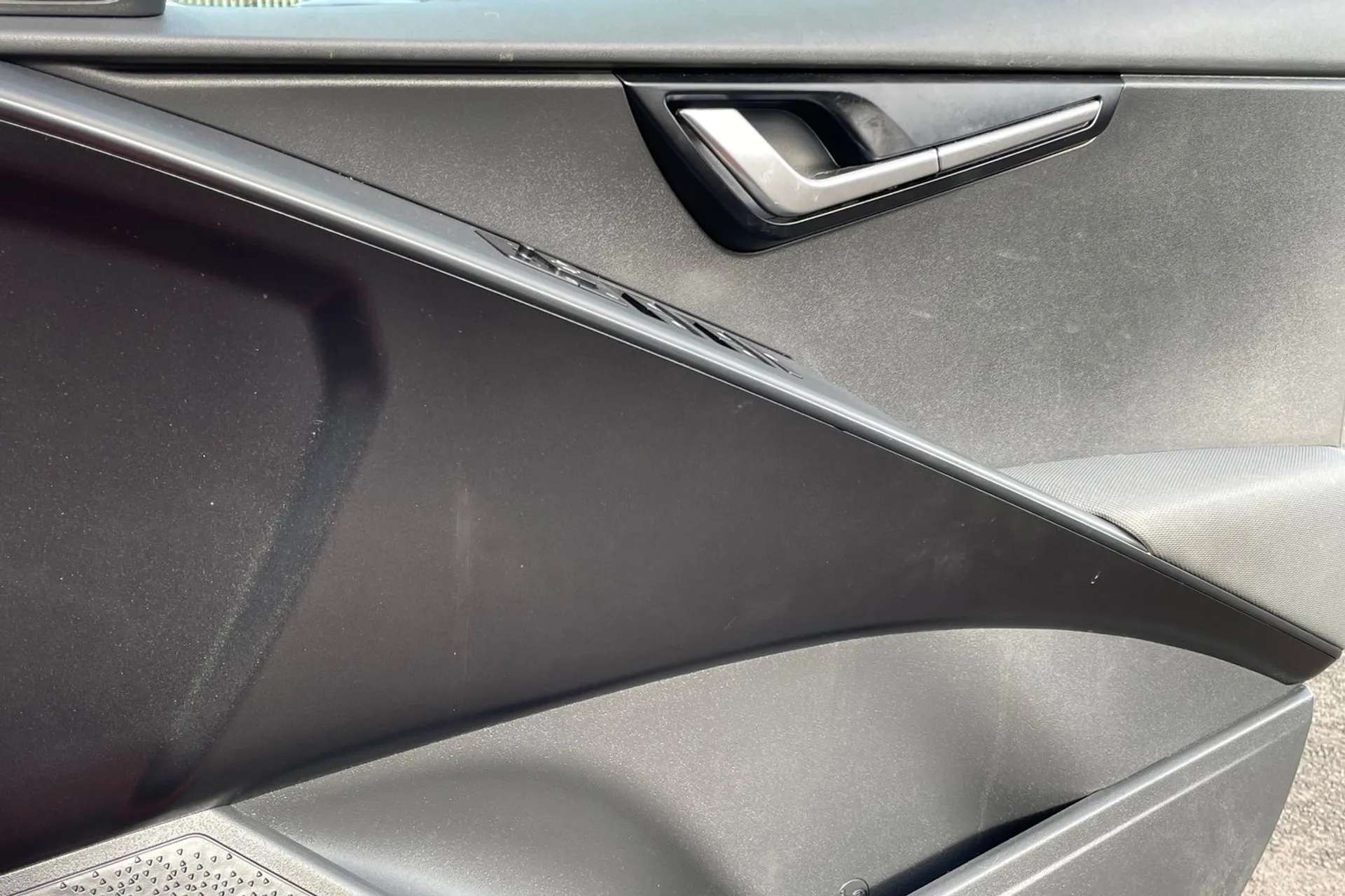 2023 KIA NIRO 2023 KIA NIRO