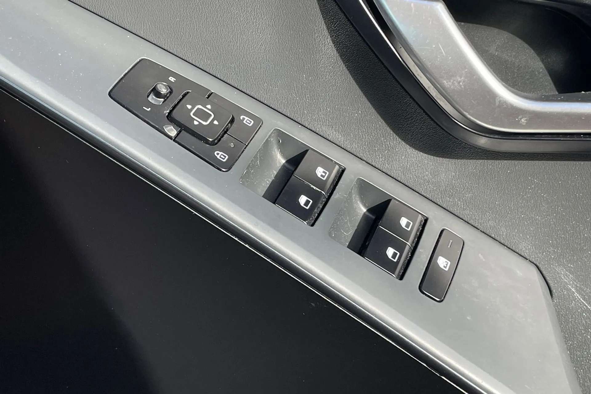 2023 KIA NIRO 2023 KIA NIRO