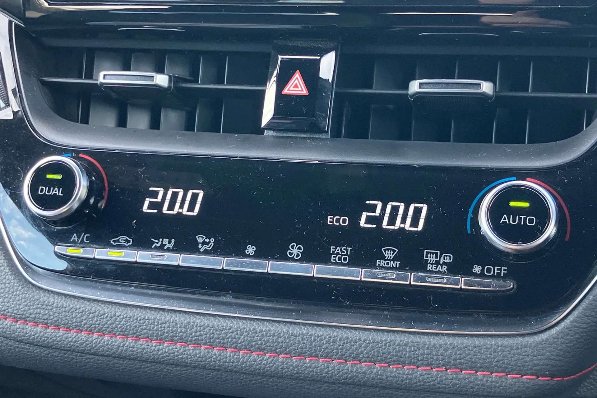 2021 TOYOTA COROLLA 2021 TOYOTA COROLLA
