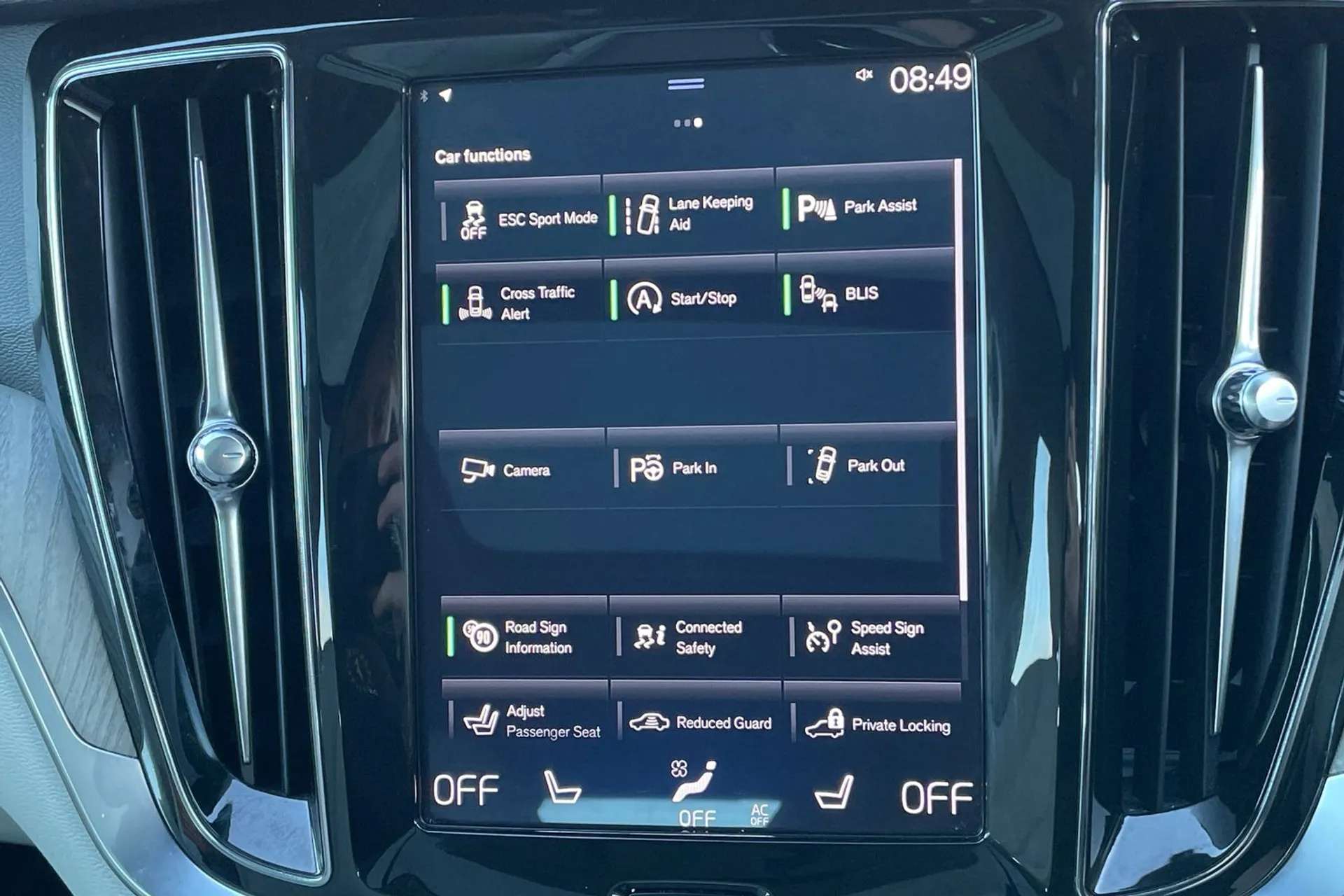 2019 VOLVO V60 2019 VOLVO V60