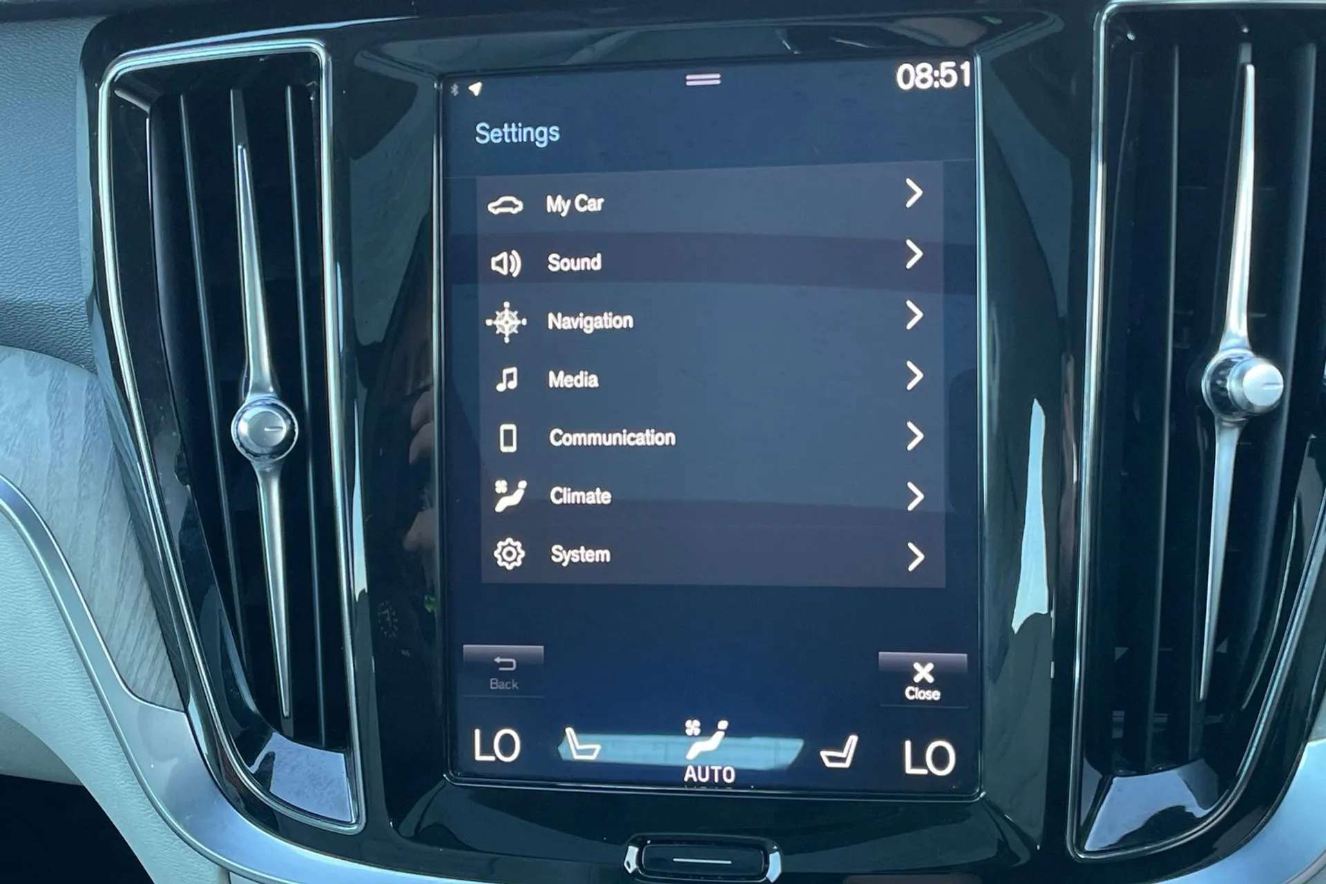 2019 VOLVO V60 2019 VOLVO V60