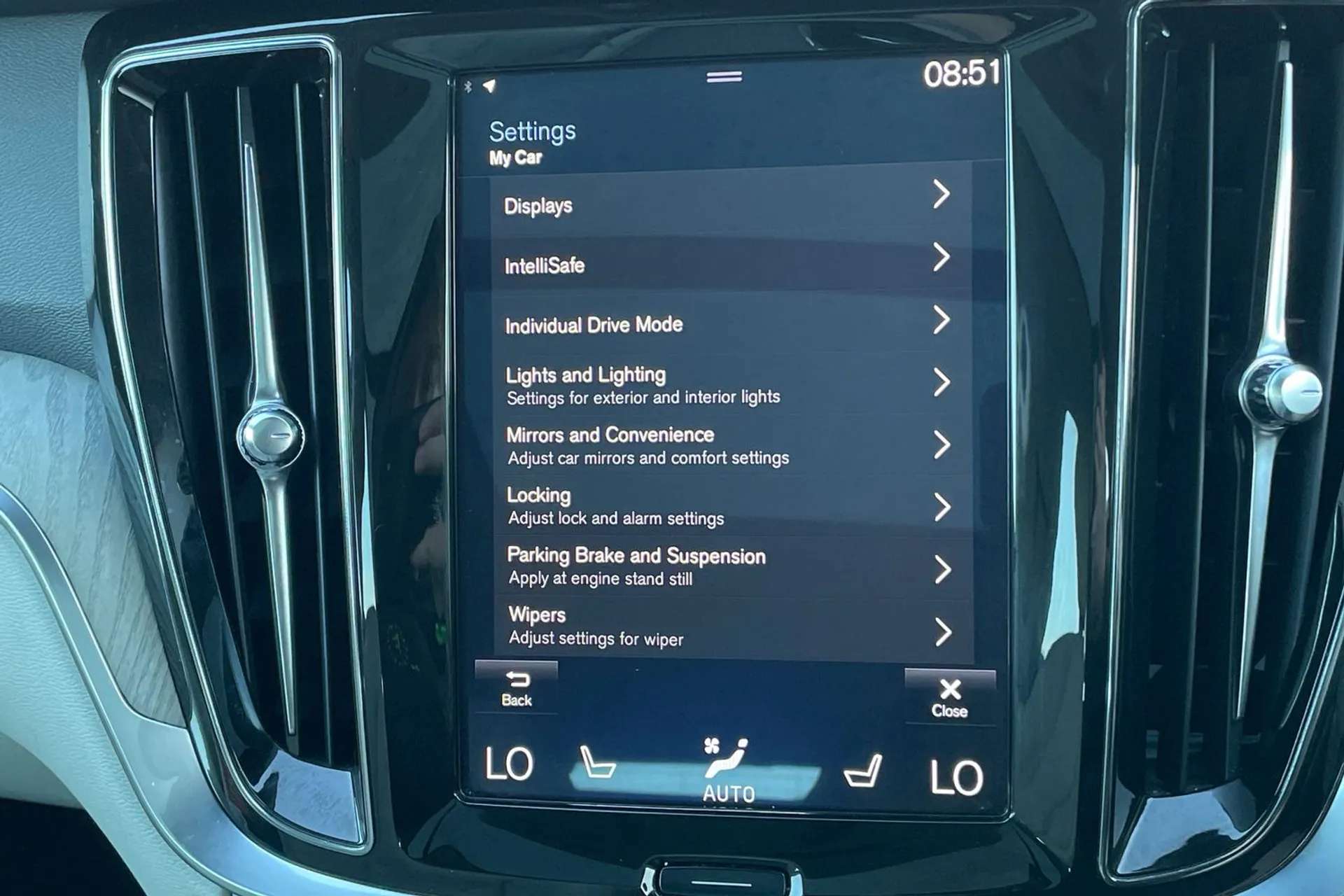 2019 VOLVO V60 2019 VOLVO V60