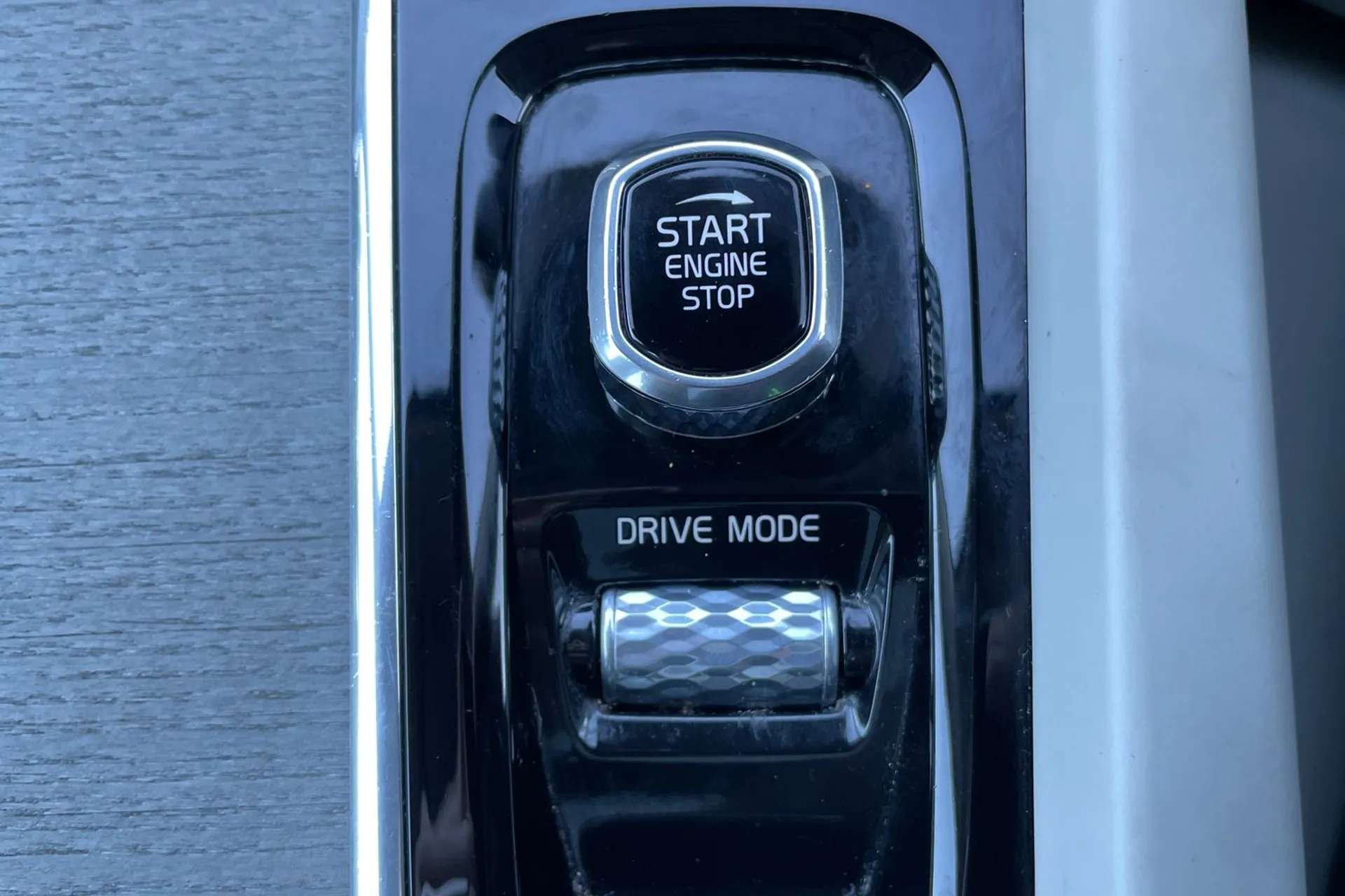 2019 VOLVO V60 2019 VOLVO V60