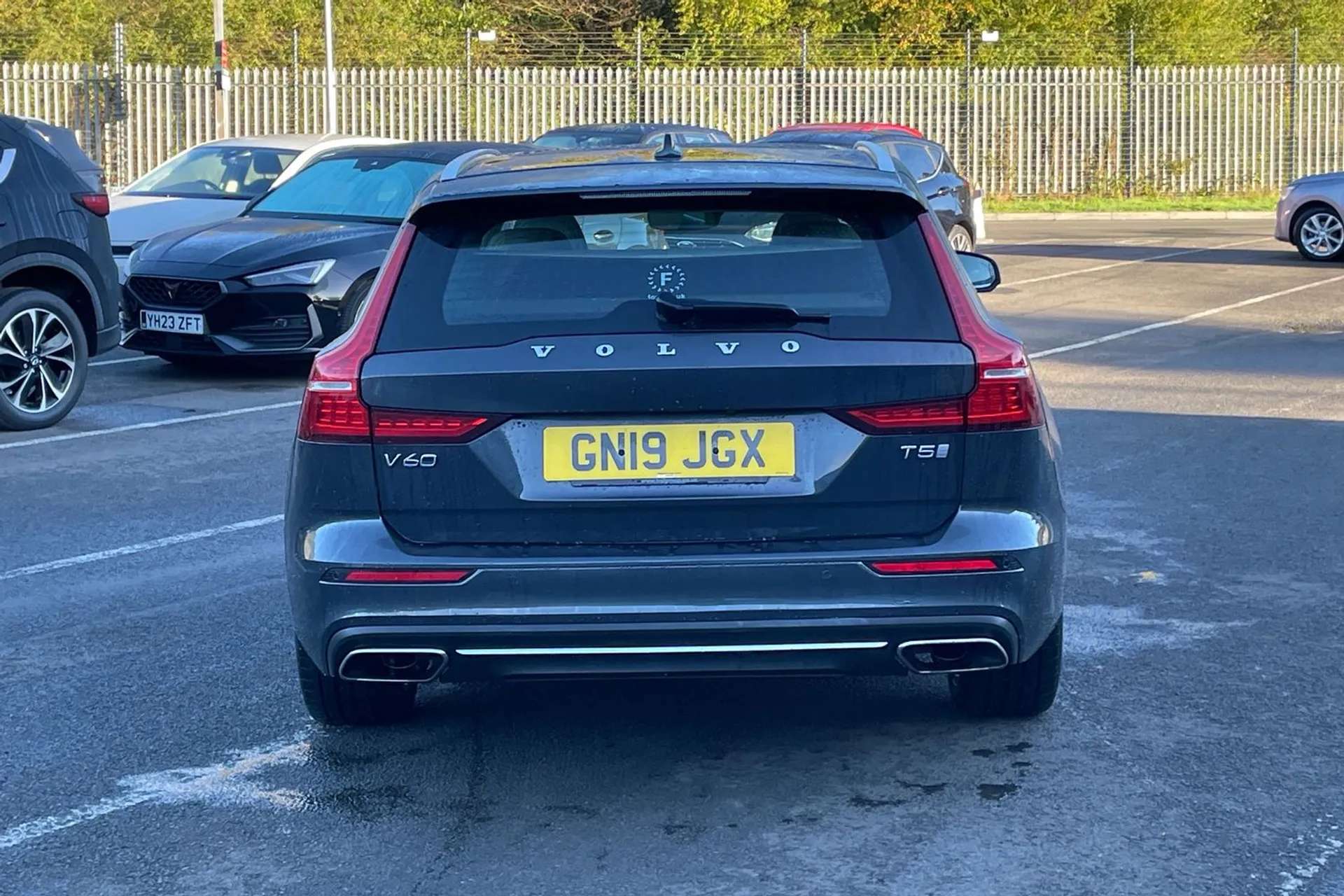 2019 VOLVO V60 2019 VOLVO V60