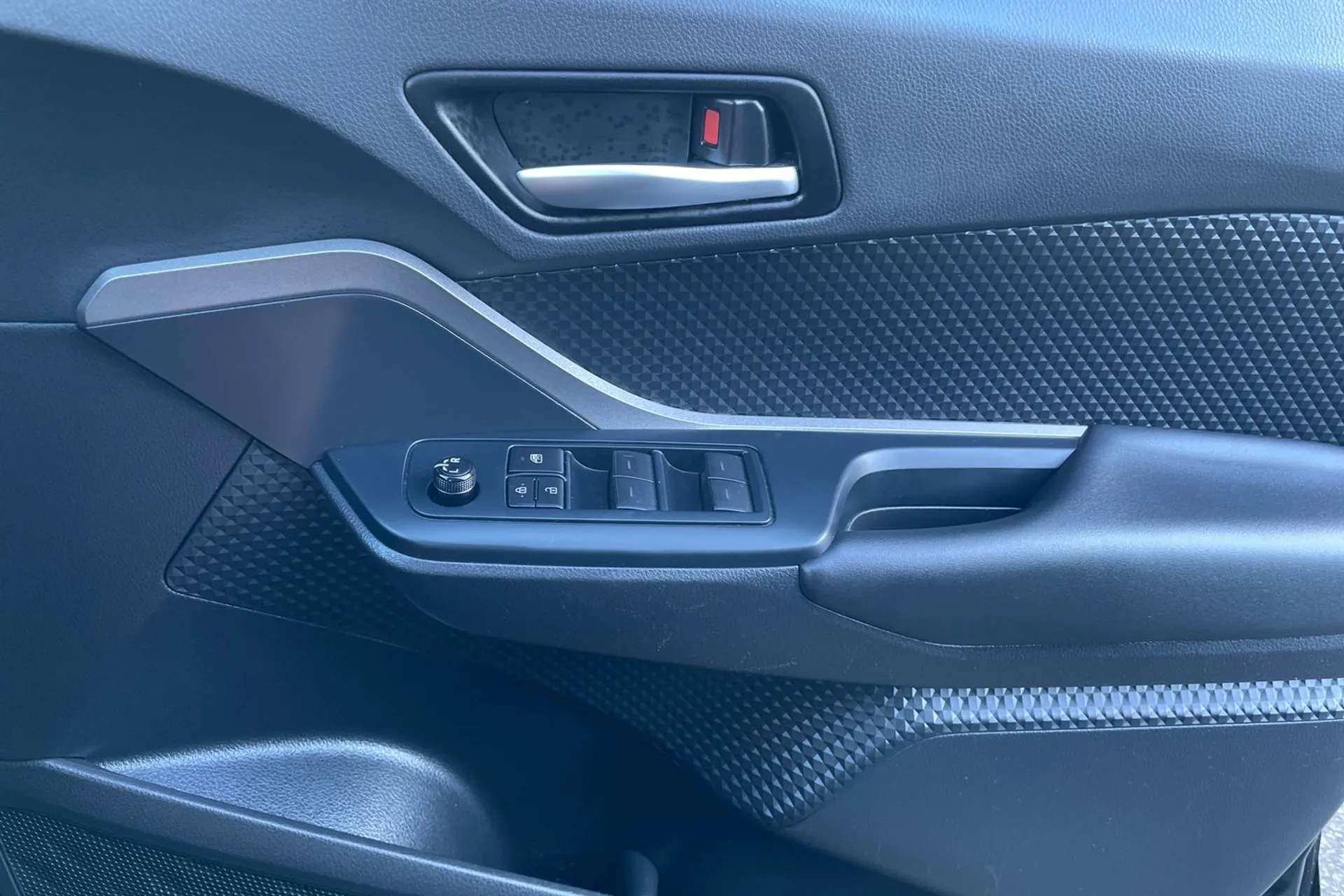 2020 TOYOTA C-HR 2020 TOYOTA C-HR