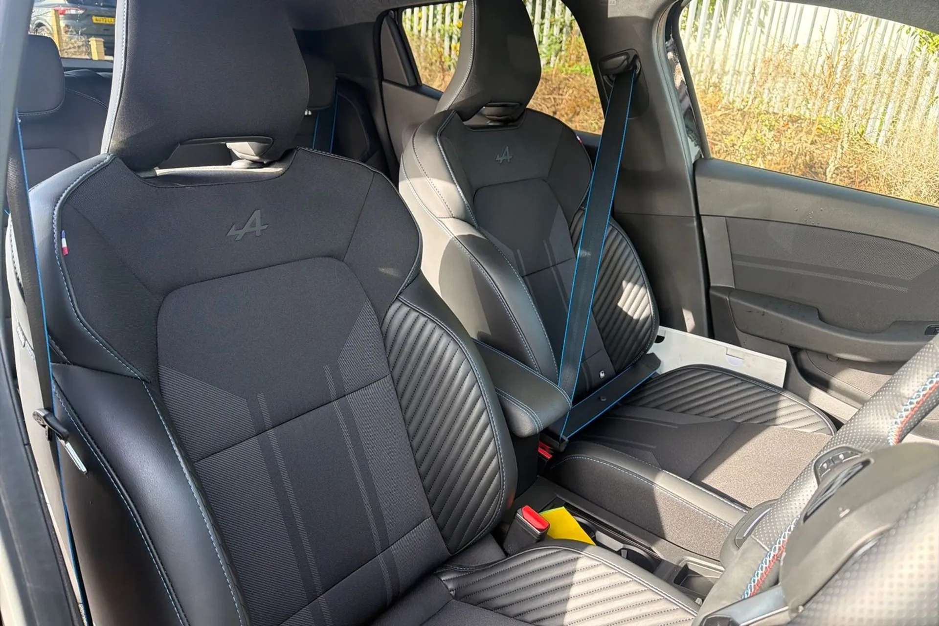 2024 RENAULT CLIO 2024 RENAULT CLIO