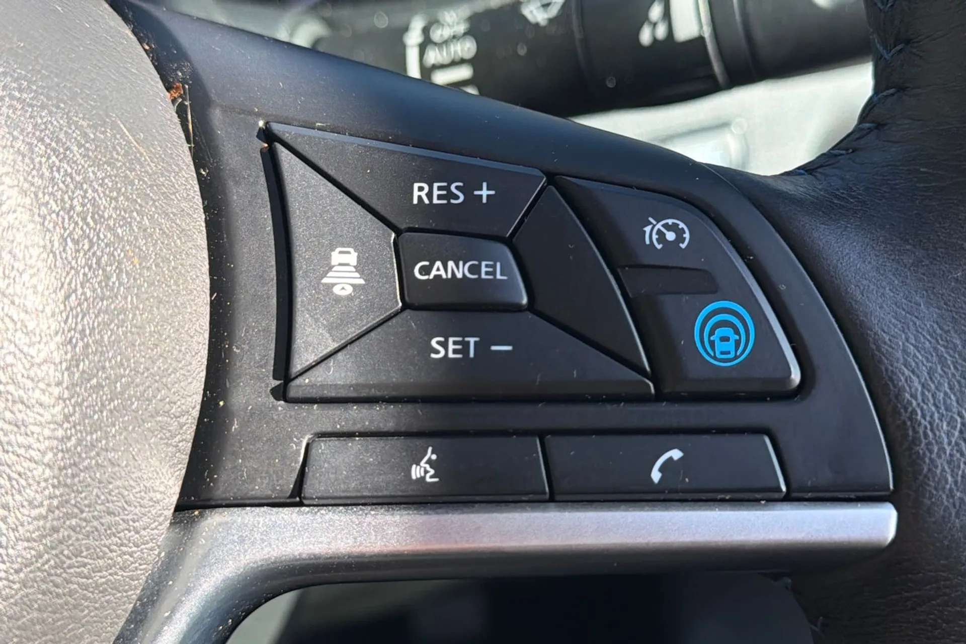 2024 NISSAN LEAF 2024 NISSAN LEAF