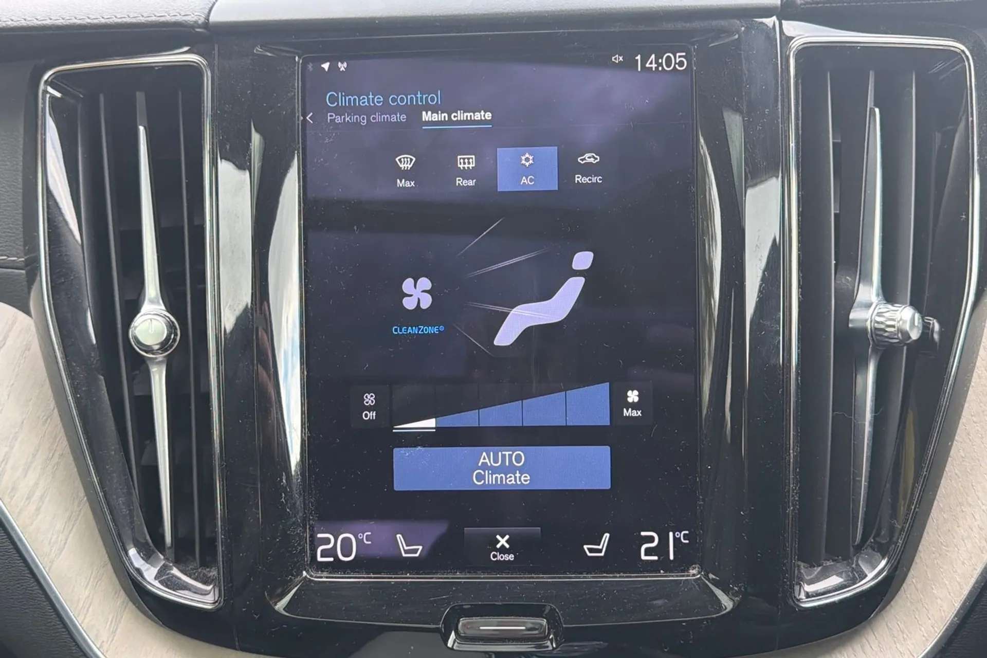 2021 VOLVO XC60 2021 VOLVO XC60