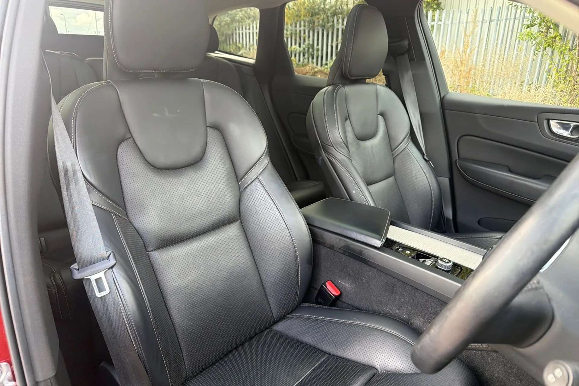 2021 VOLVO XC60 2021 VOLVO XC60