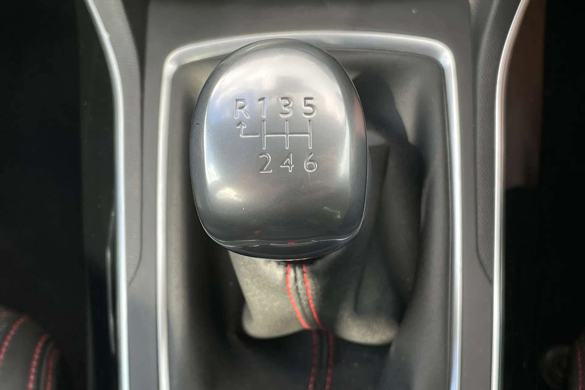 2018 PEUGEOT 308 2018 PEUGEOT 308