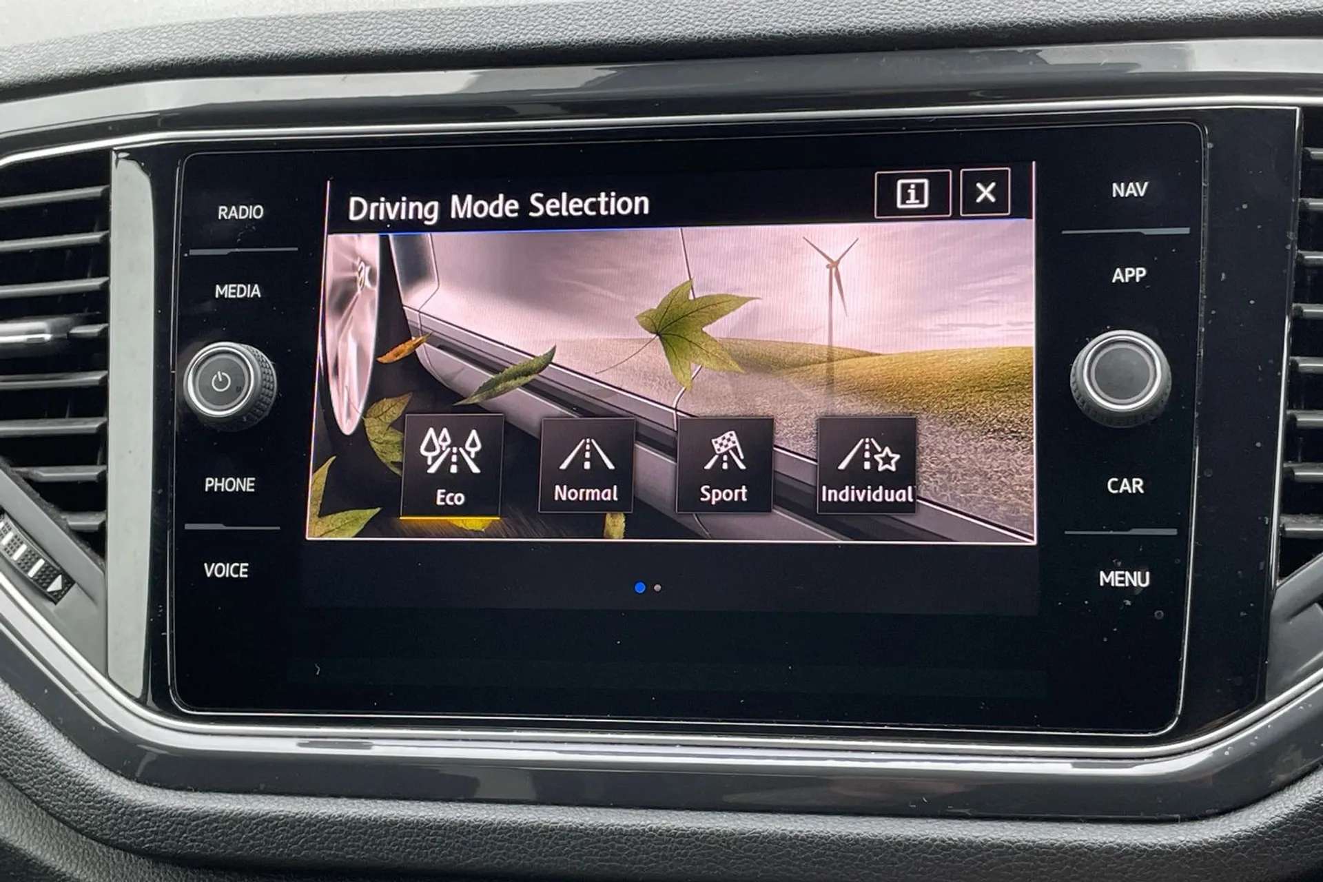 2019 VOLKSWAGEN T-ROC 2019 VOLKSWAGEN T-ROC