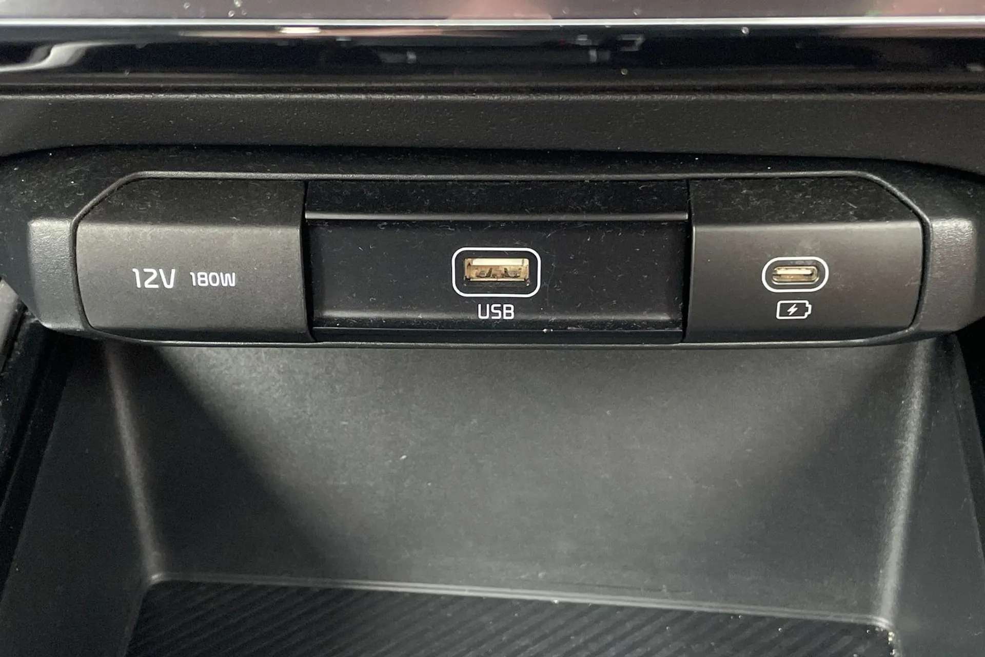 2022 KIA NIRO 2022 KIA NIRO
