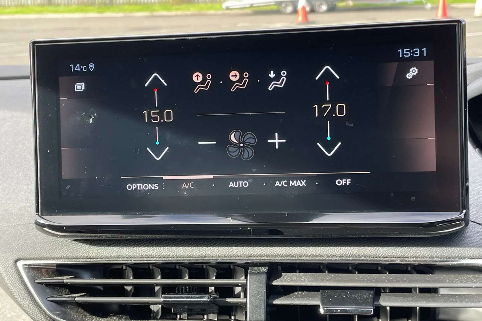 2023 PEUGEOT 3008 2023 PEUGEOT 3008