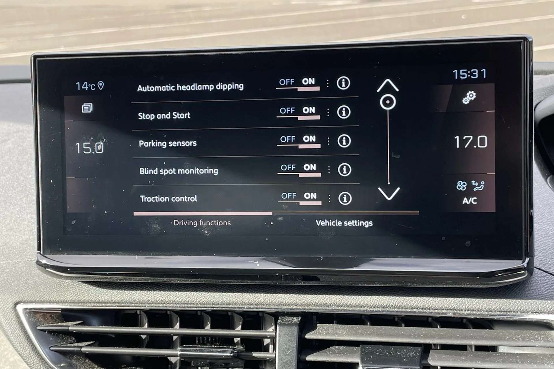2023 PEUGEOT 3008 2023 PEUGEOT 3008