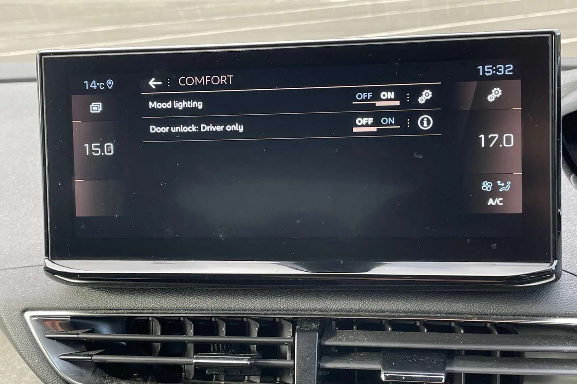 2023 PEUGEOT 3008 2023 PEUGEOT 3008