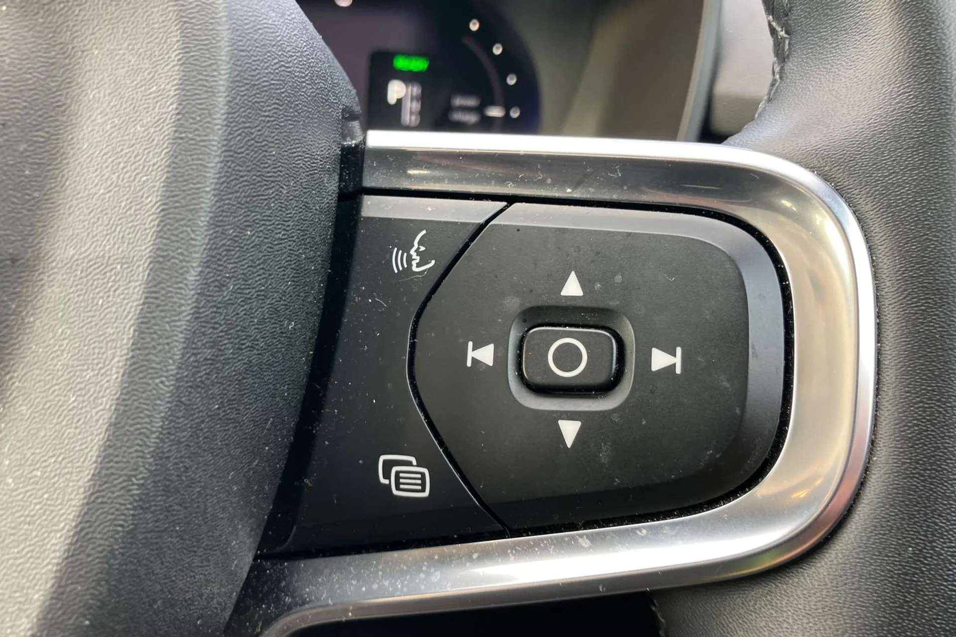 2022 VOLVO C40 2022 VOLVO C40