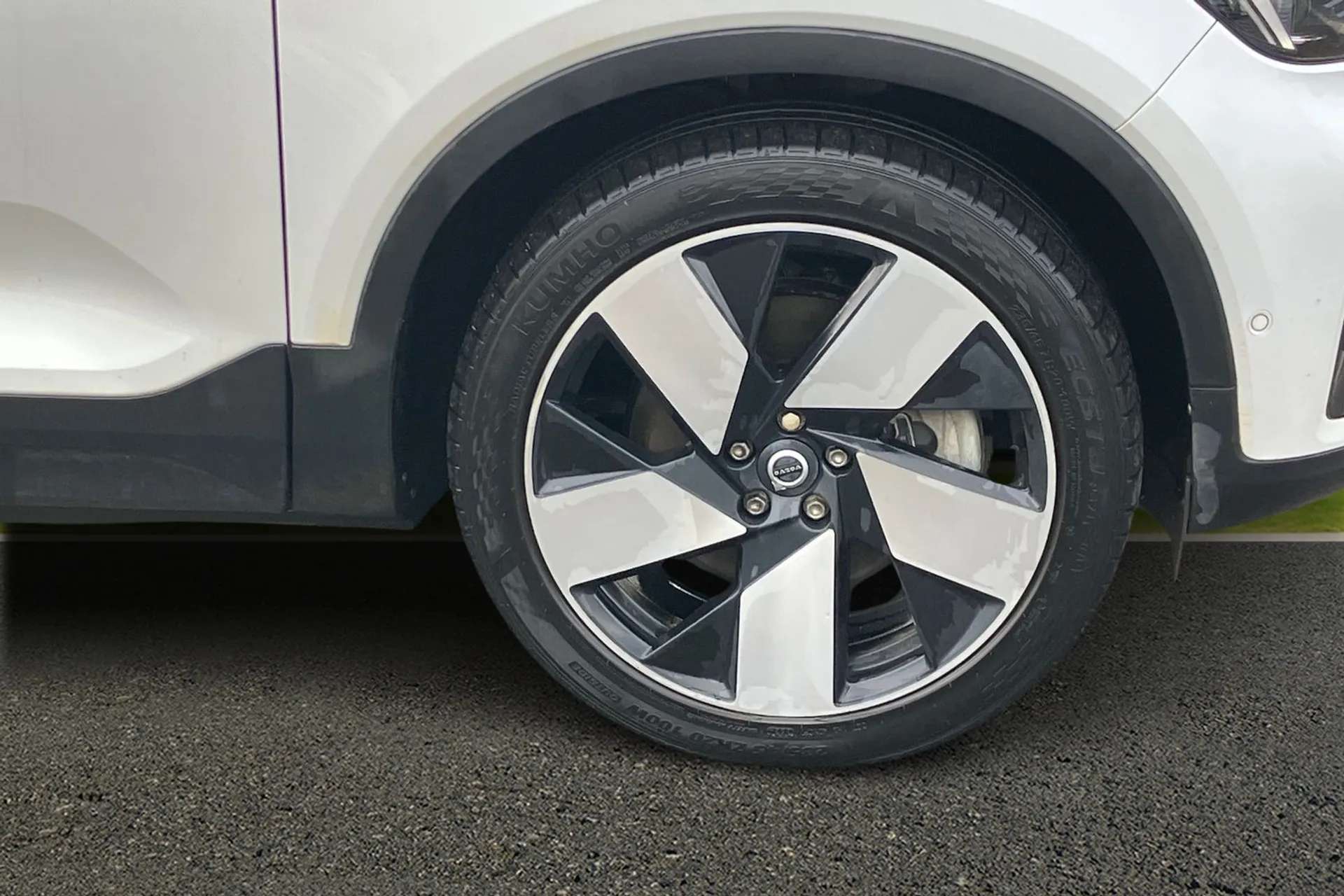 2022 VOLVO C40 2022 VOLVO C40