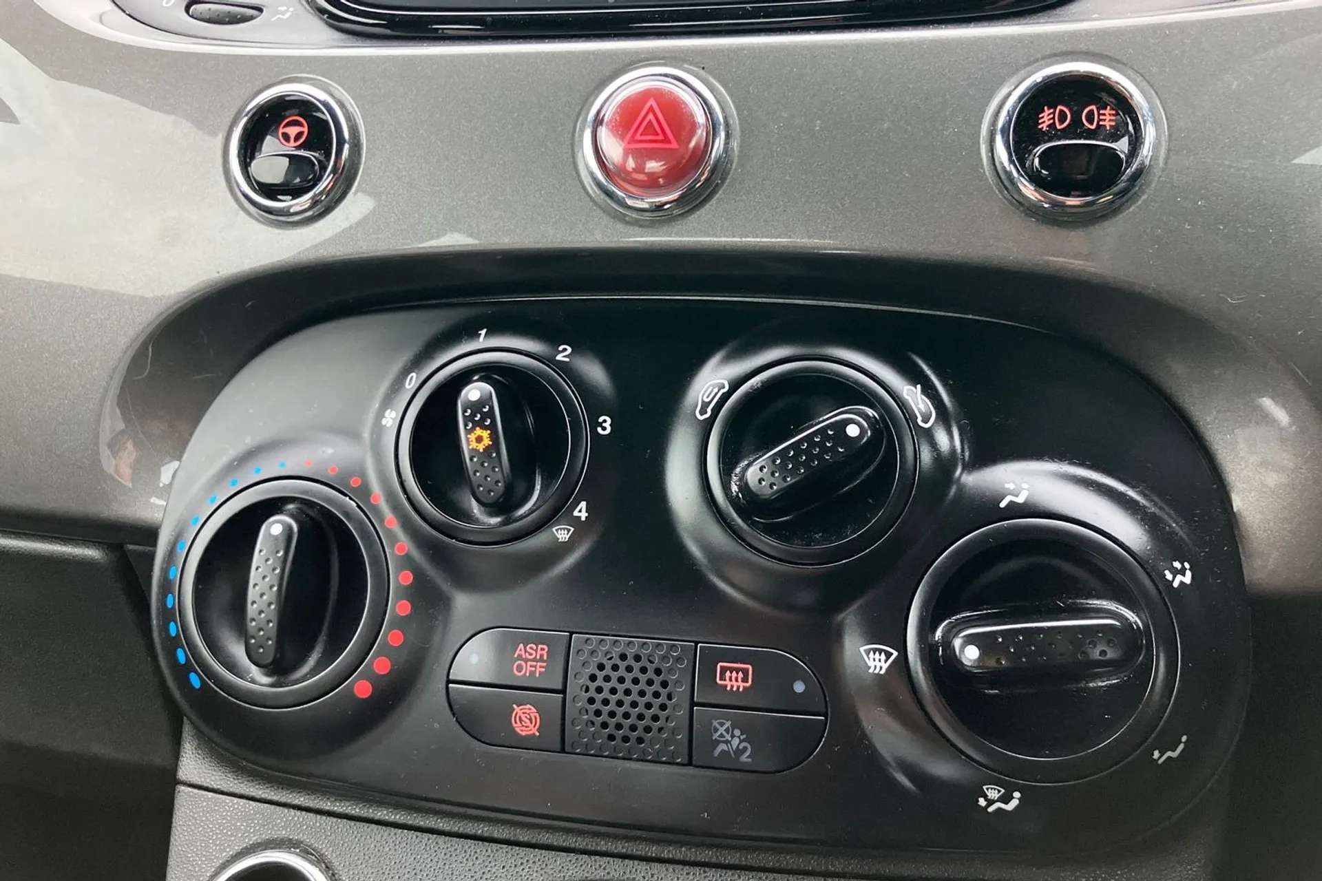 2020 FIAT 500 2020 FIAT 500