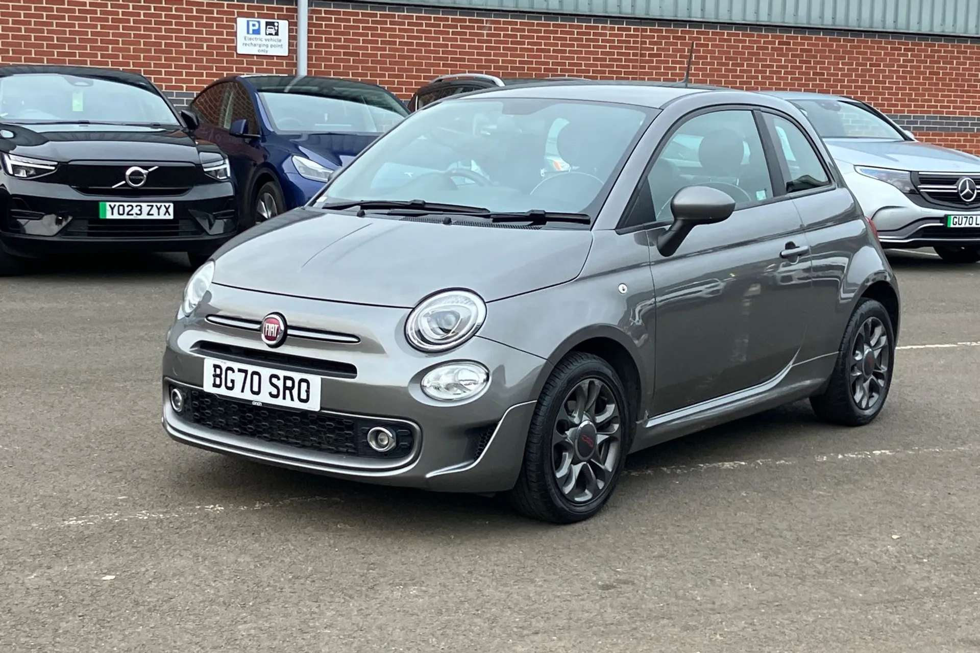 2020 FIAT 500 2020 FIAT 500