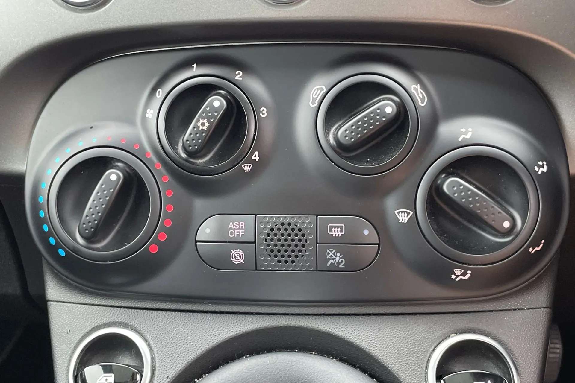 2020 FIAT 500 2020 FIAT 500