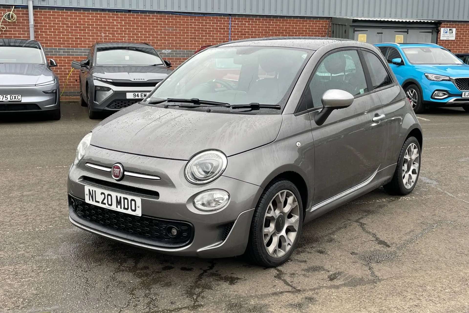 2020 FIAT 500 2020 FIAT 500