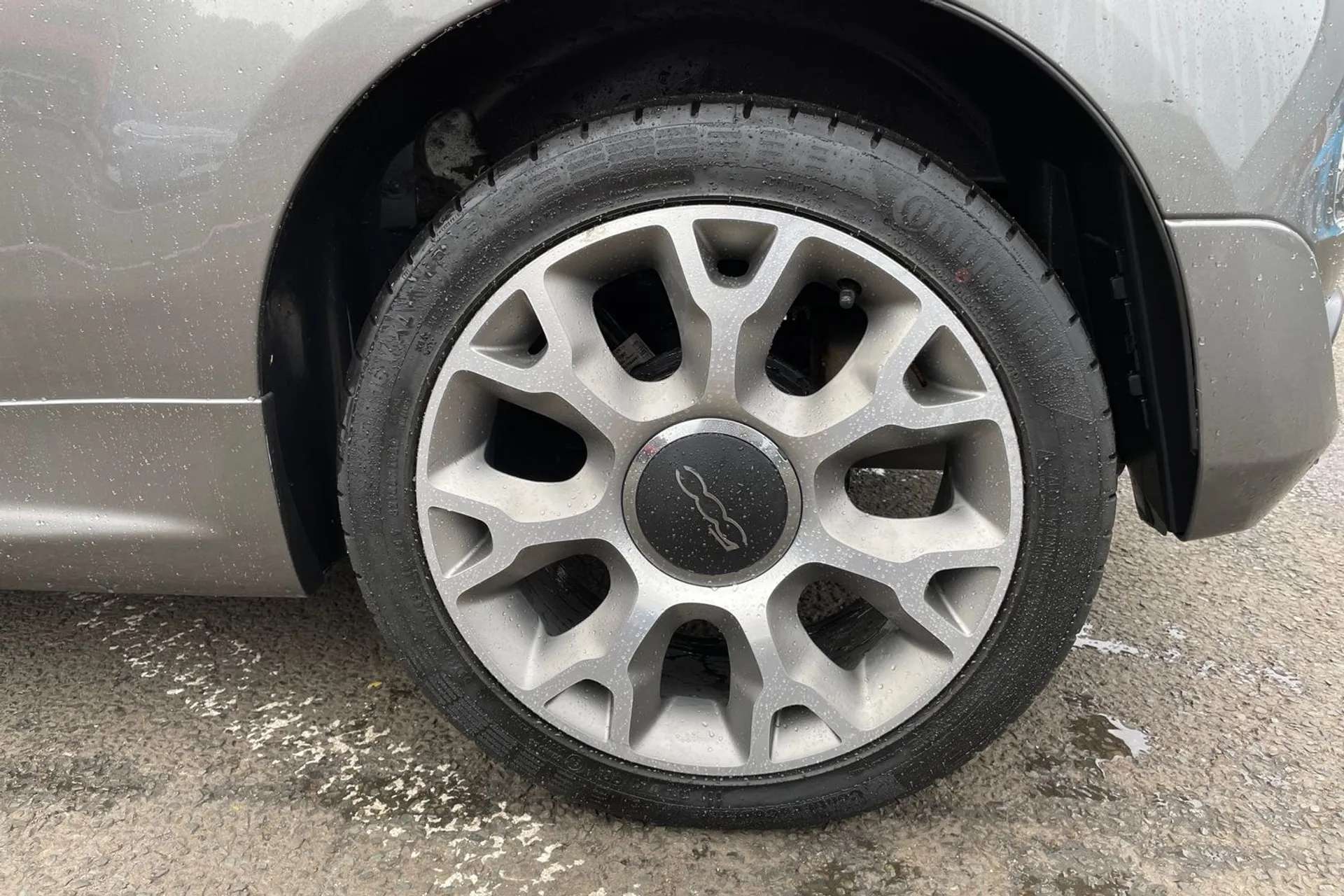 2020 FIAT 500 2020 FIAT 500