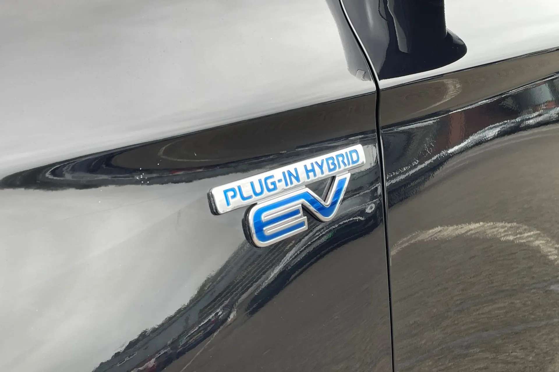 2020 MITSUBISHI OUTLANDER 2020 MITSUBISHI OUTLANDER
