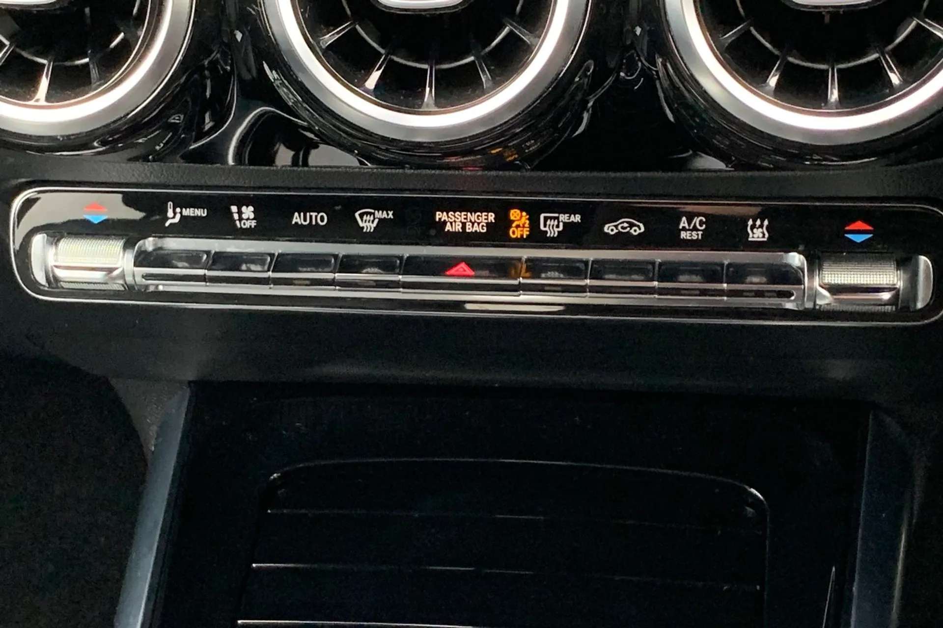 2021 MERCEDES-BENZ GLA 2021 MERCEDES-BENZ GLA