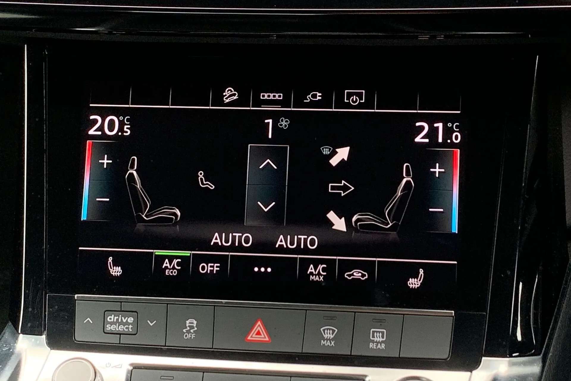 2024 AUDI Q8 2024 AUDI Q8