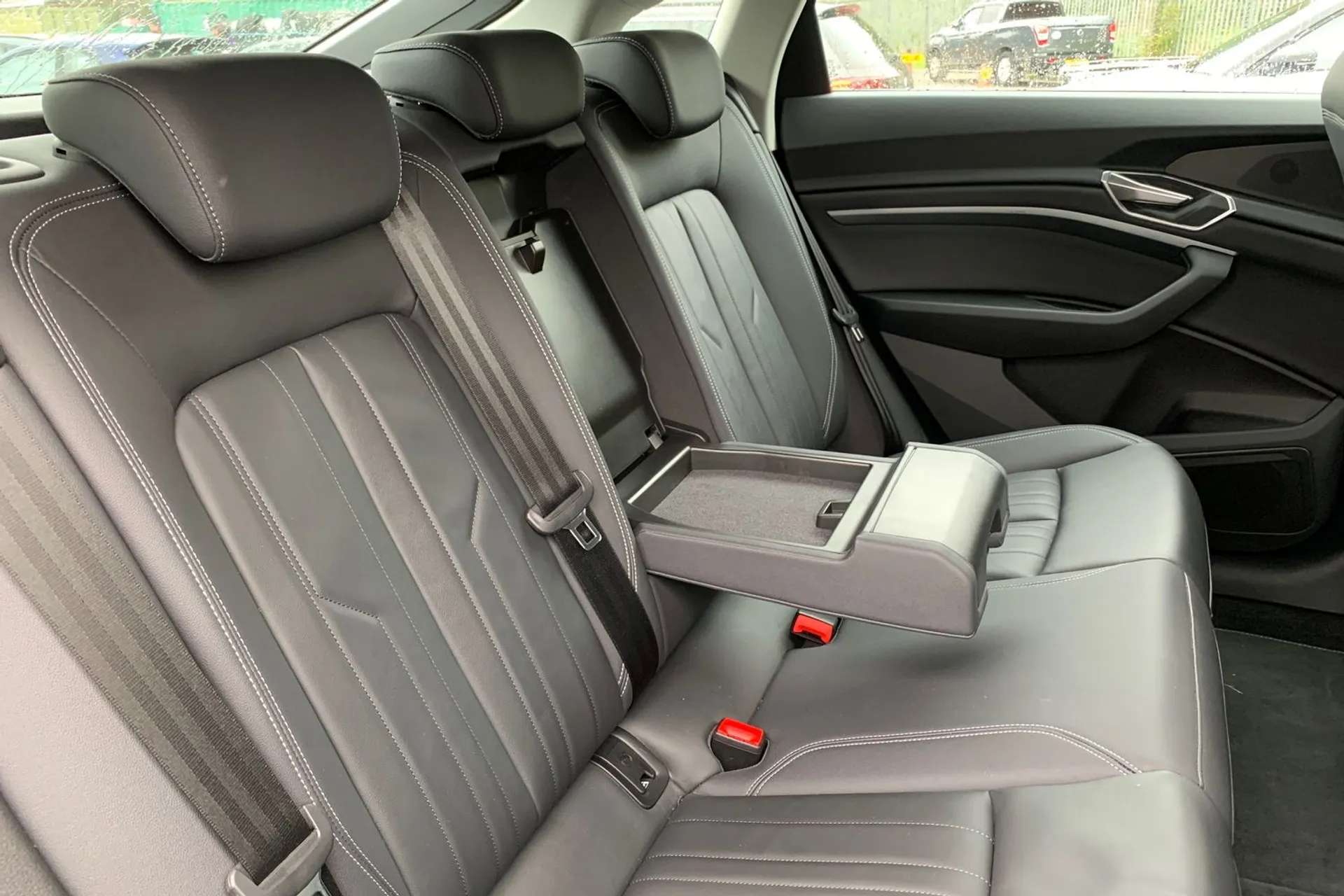 2024 AUDI Q8 2024 AUDI Q8