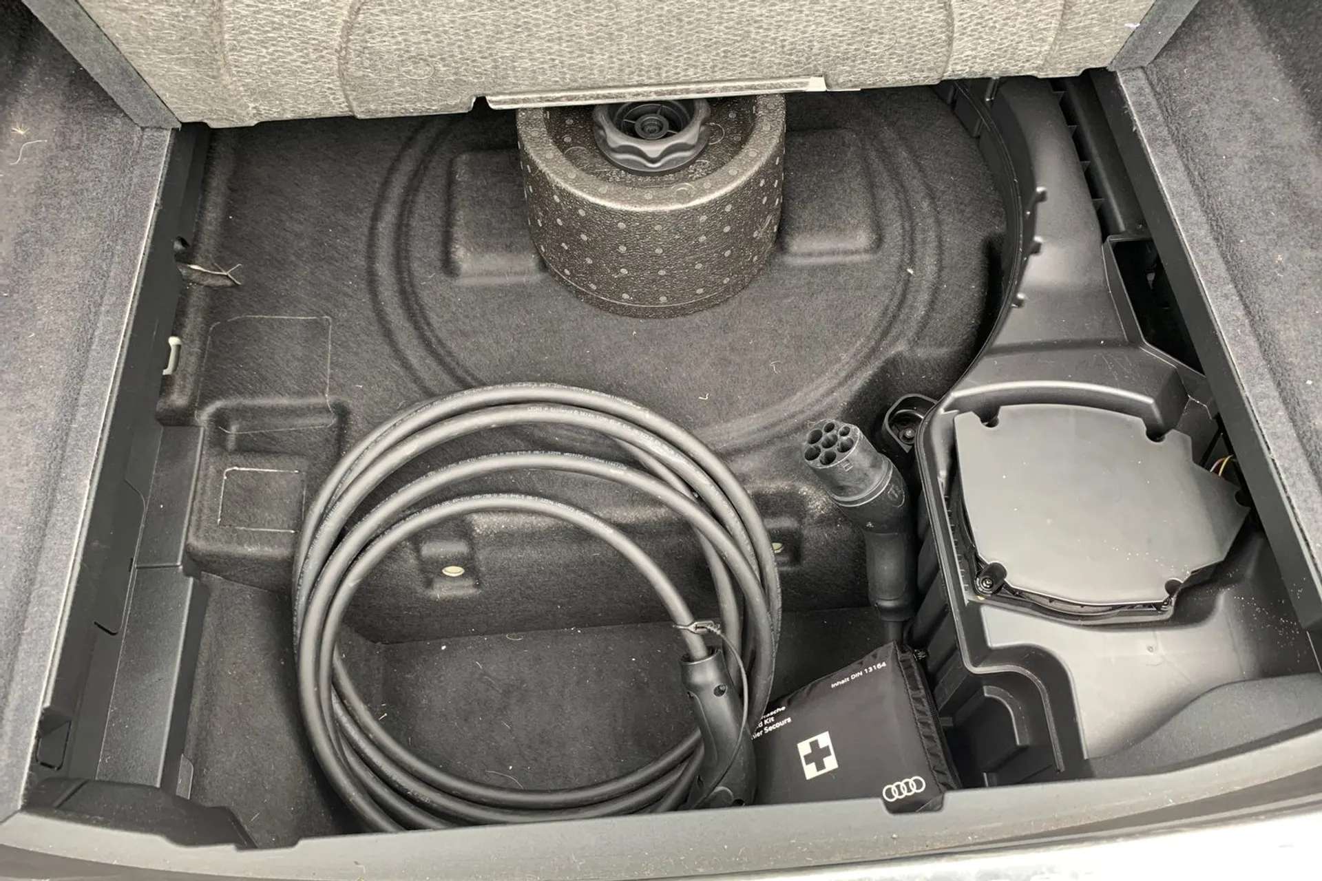 2024 AUDI Q8 2024 AUDI Q8