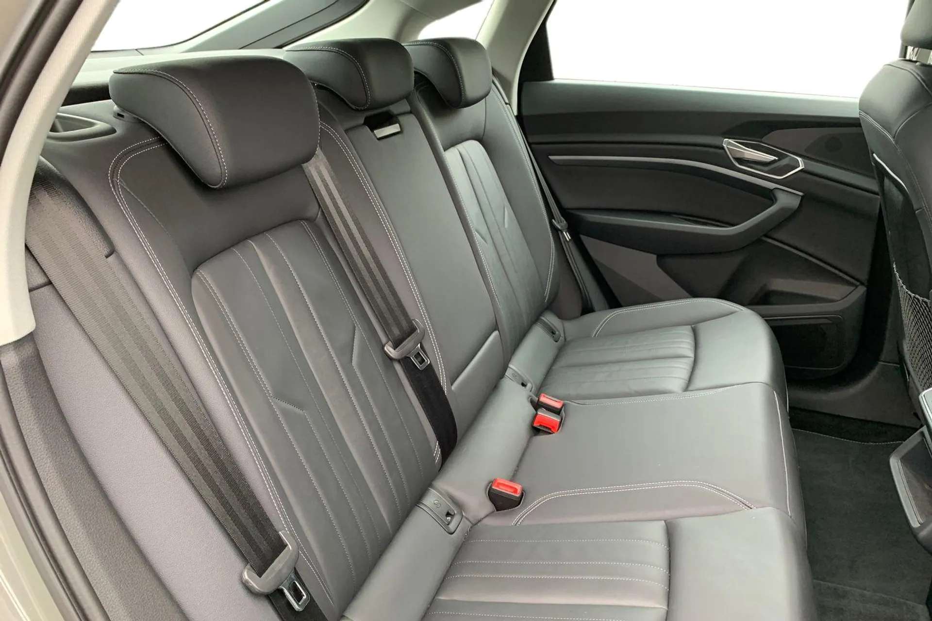 2024 AUDI Q8 2024 AUDI Q8