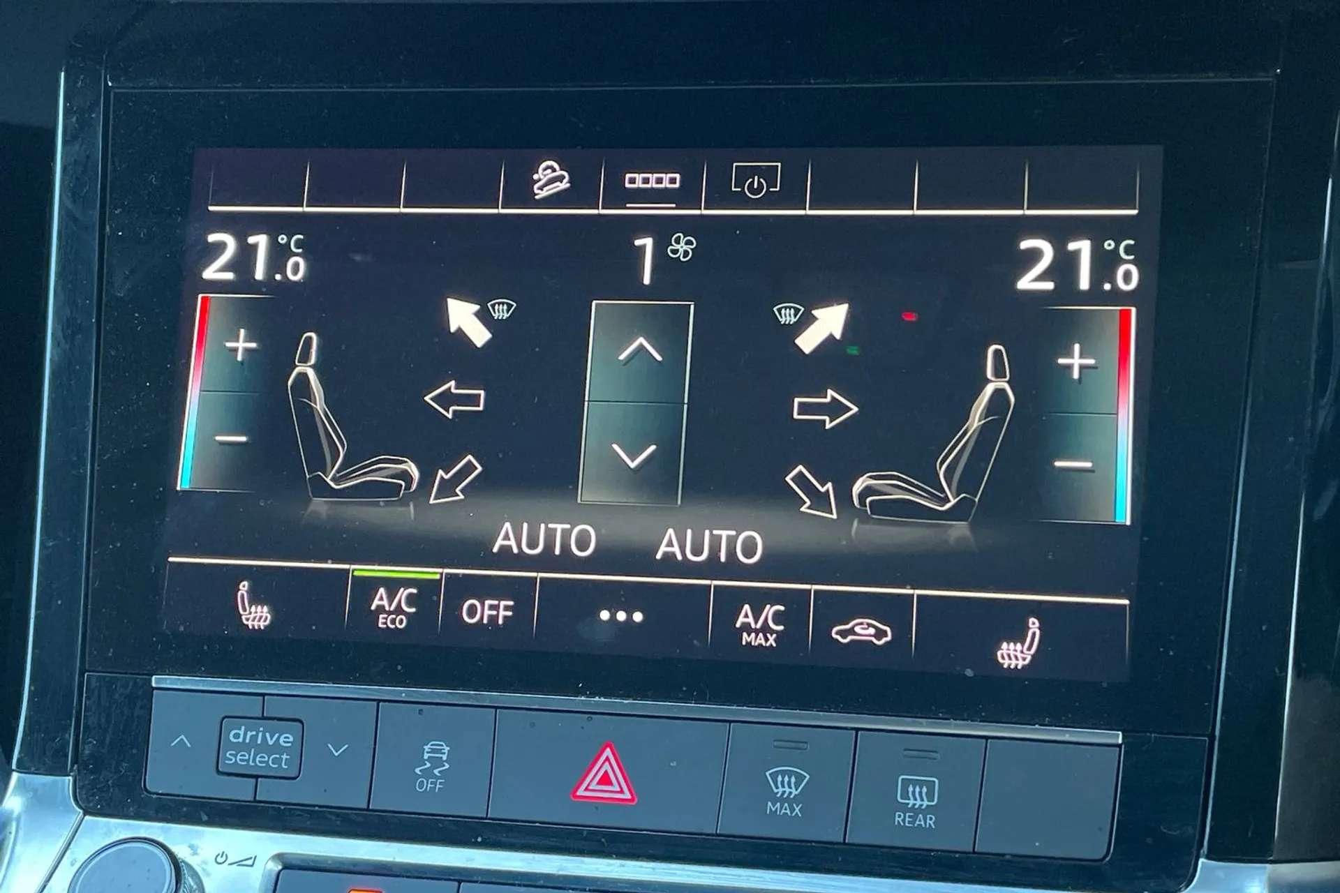2021 AUDI E-TRON 2021 AUDI E-TRON