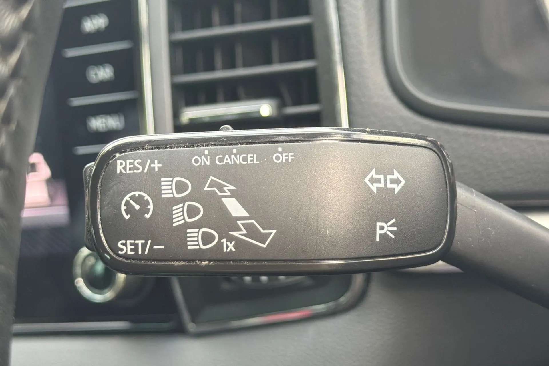 2021 SKODA KAROQ 2021 SKODA KAROQ
