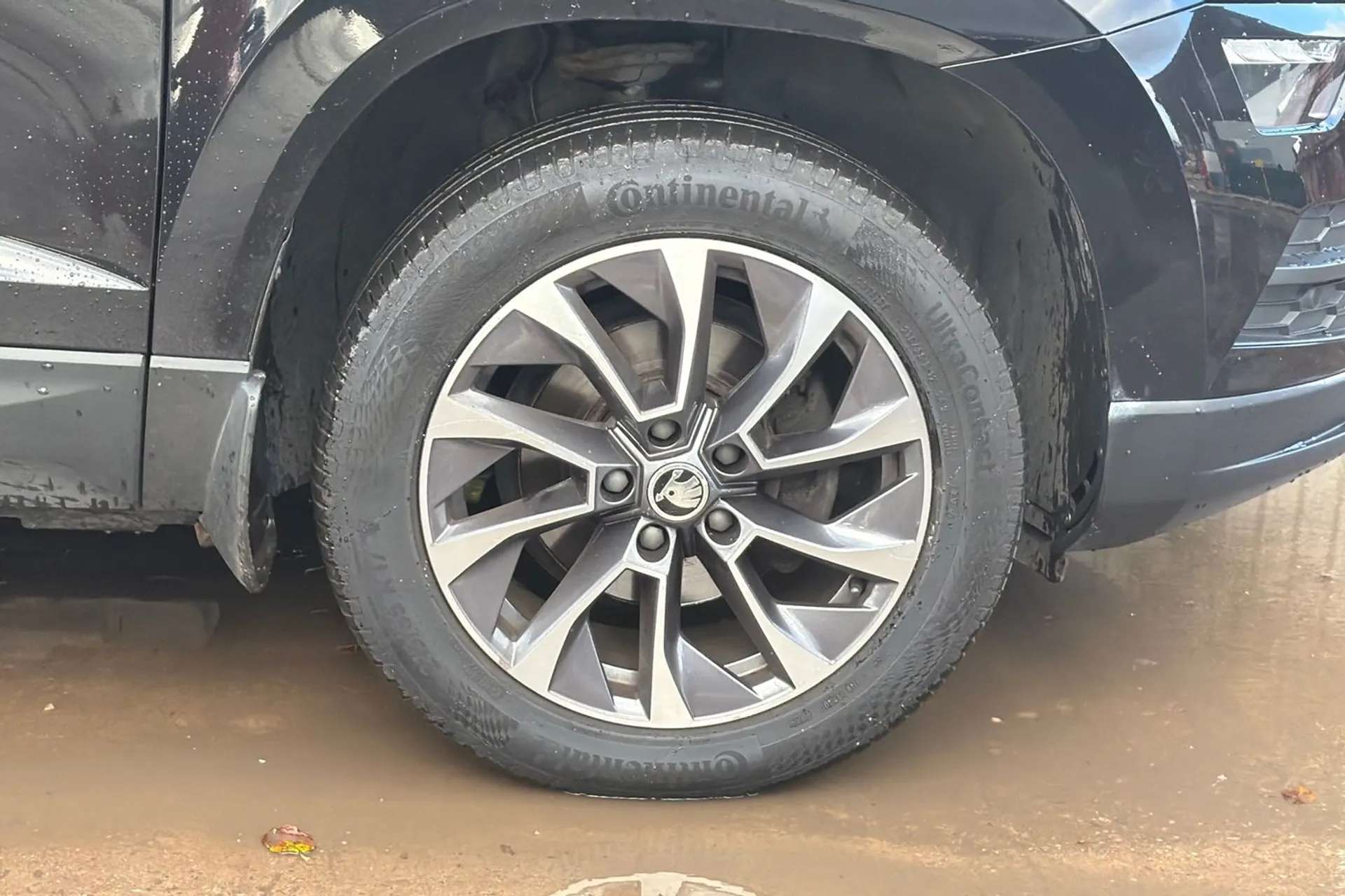 2021 SKODA KAROQ 2021 SKODA KAROQ
