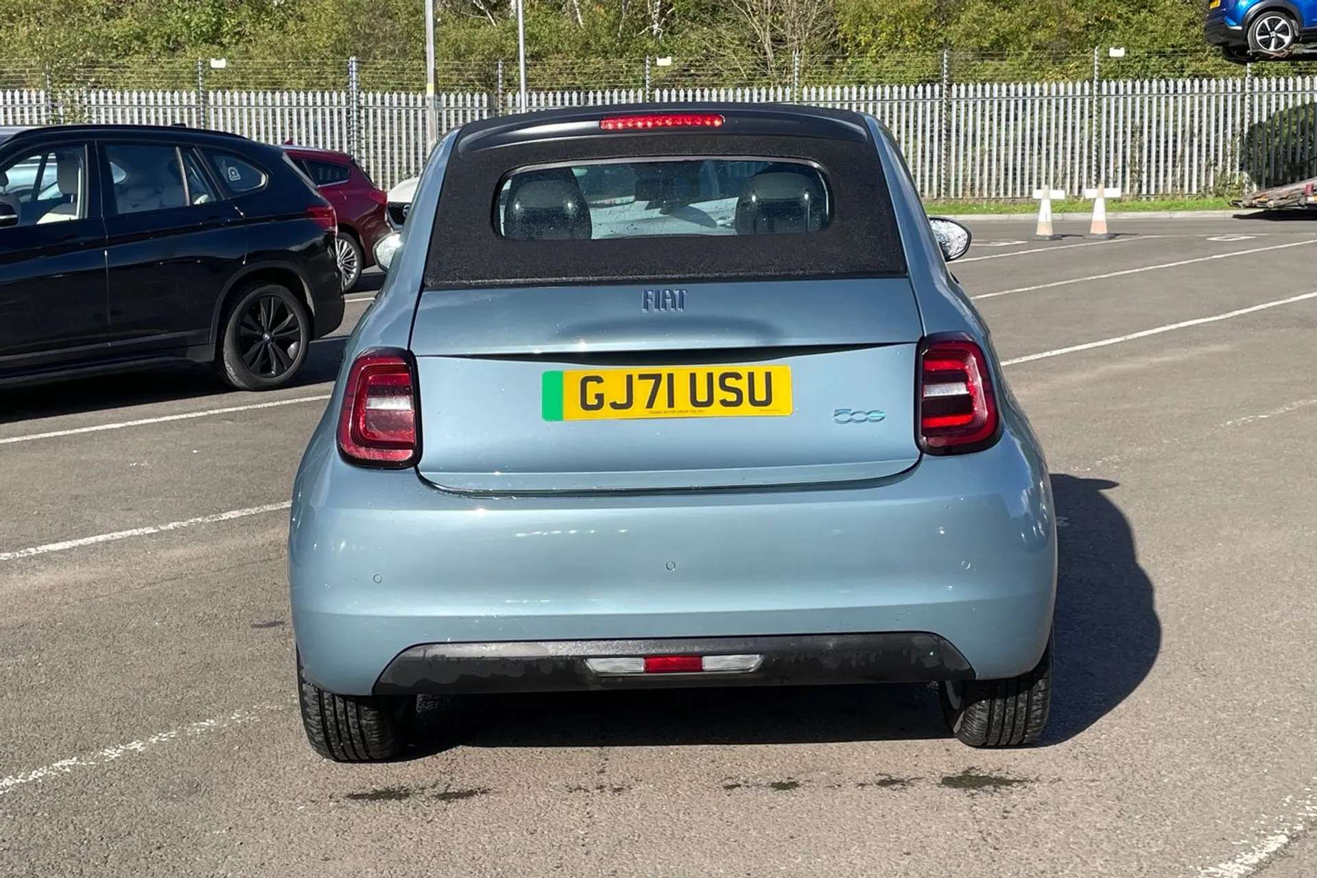 2021 FIAT 500 2021 FIAT 500