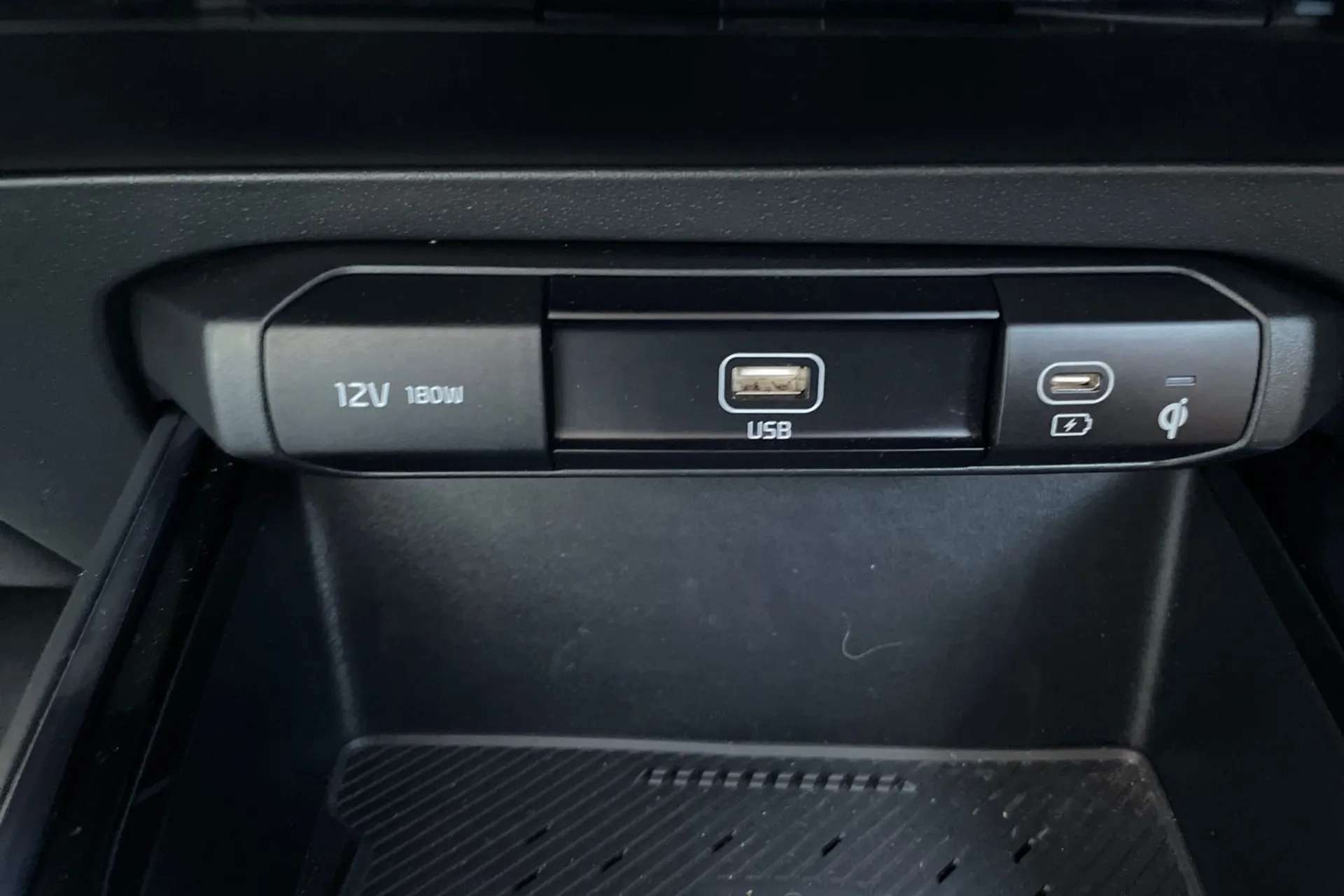 2024 KIA NIRO 2024 KIA NIRO