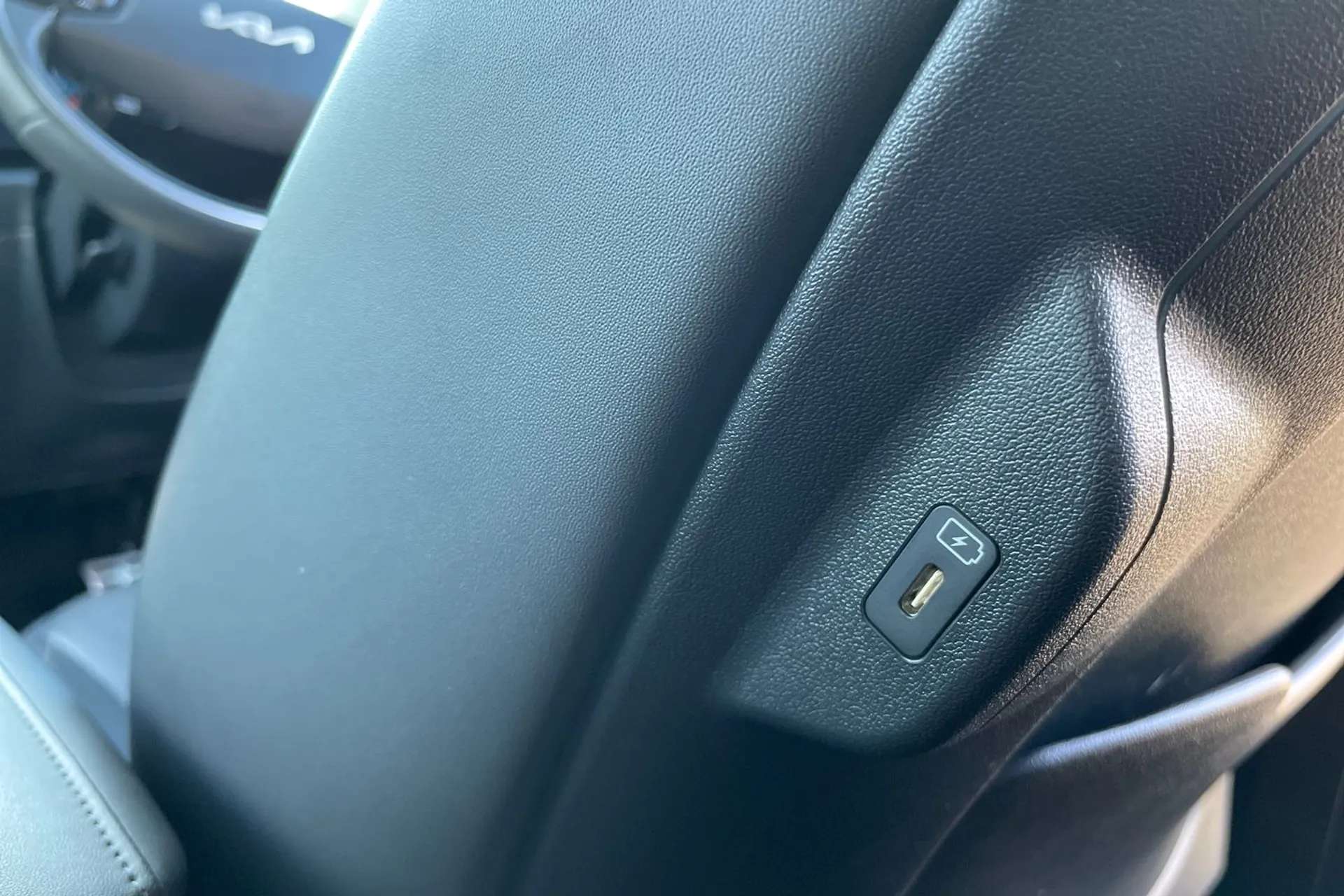 2024 KIA NIRO 2024 KIA NIRO