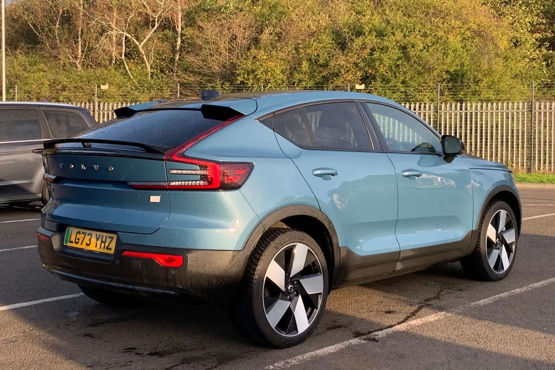 2023 VOLVO C40 2023 VOLVO C40