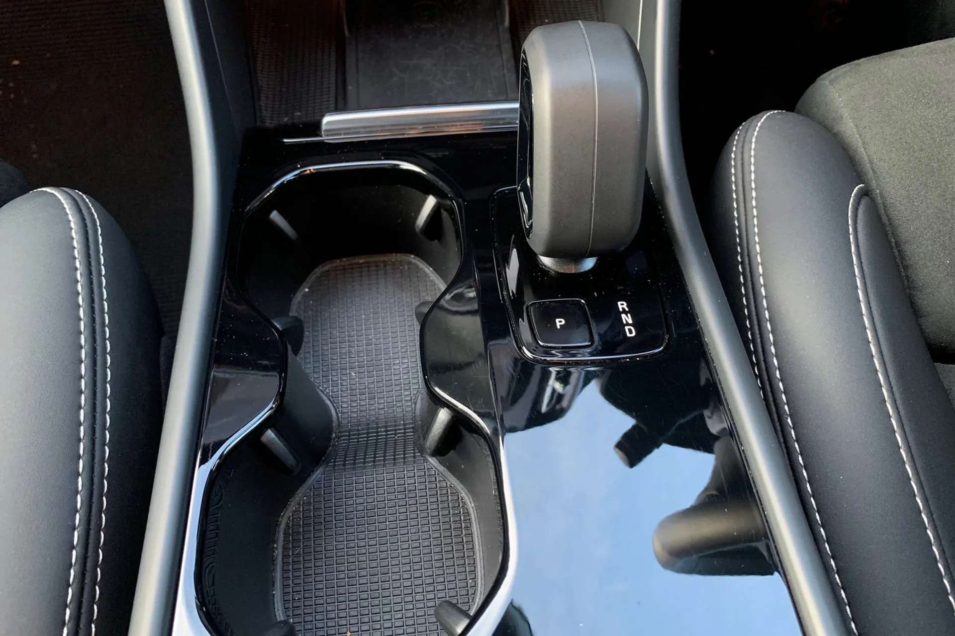2023 VOLVO C40 2023 VOLVO C40