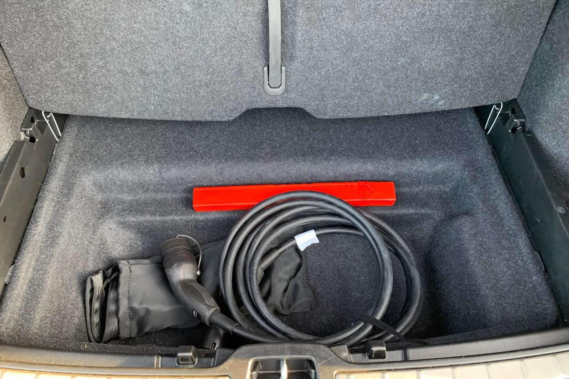 2023 VOLVO C40 2023 VOLVO C40