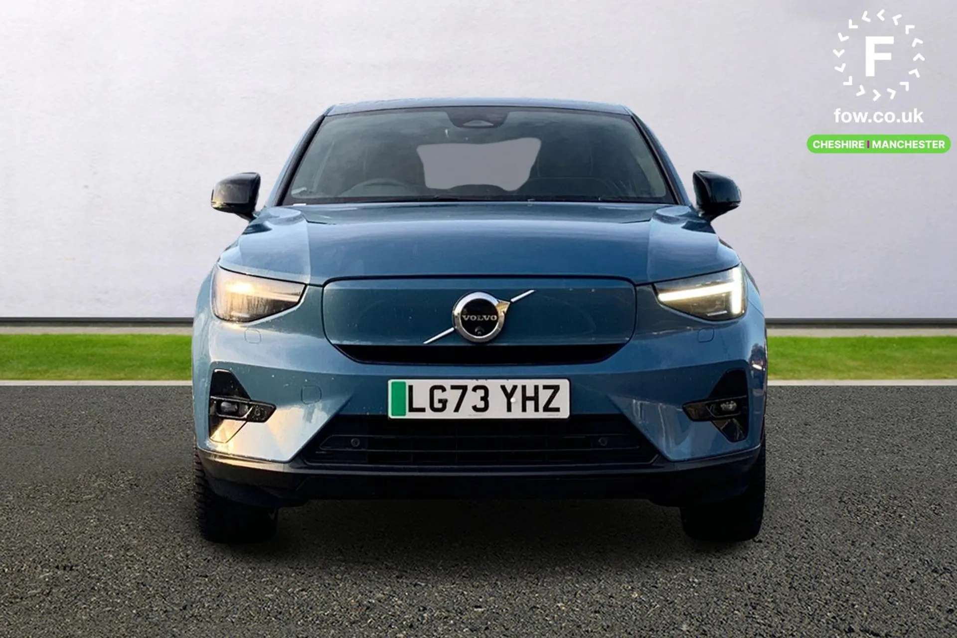 2023 VOLVO C40 2023 VOLVO C40
