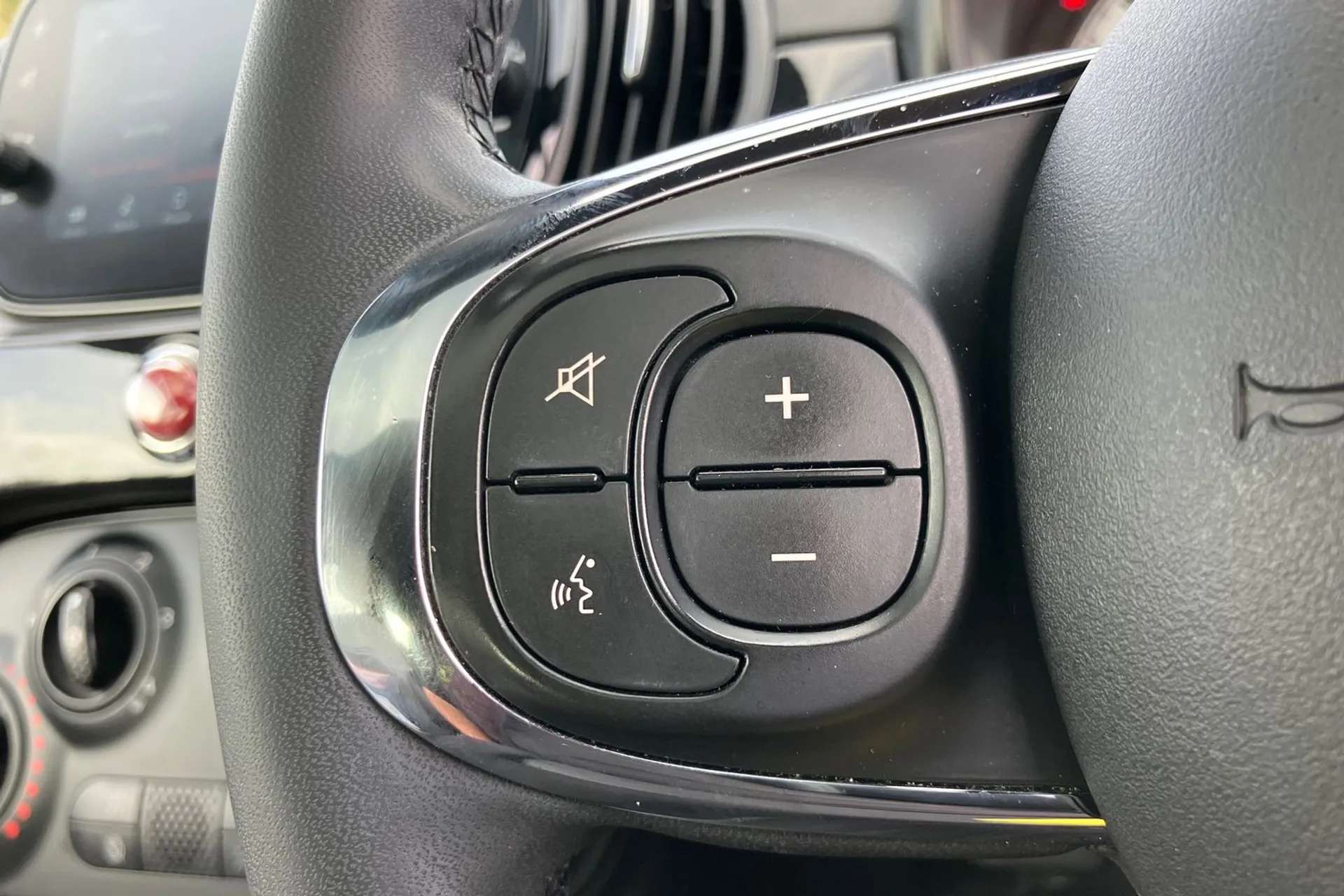 2022 FIAT 500 2022 FIAT 500