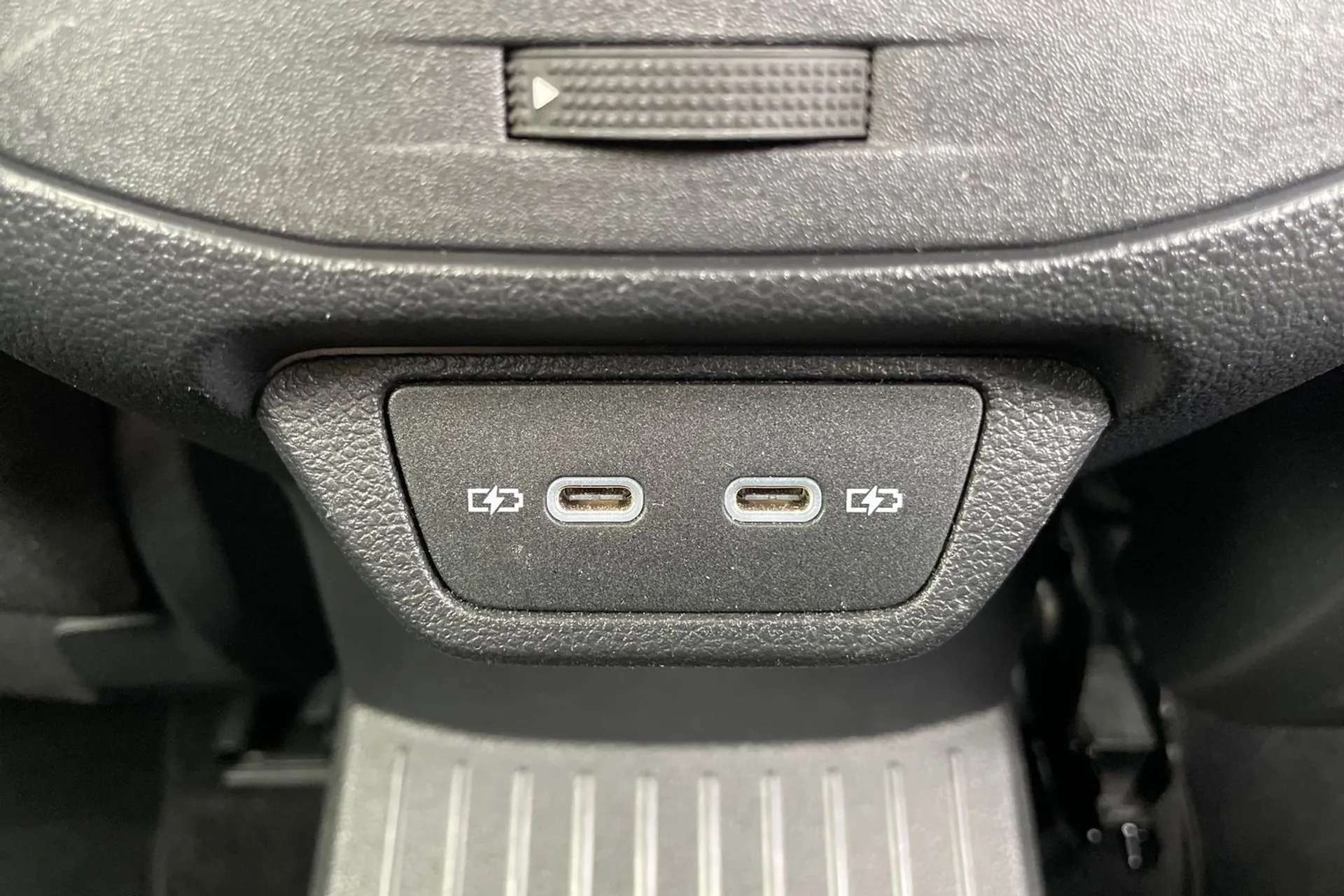 2021 VOLKSWAGEN T-ROC 2021 VOLKSWAGEN T-ROC