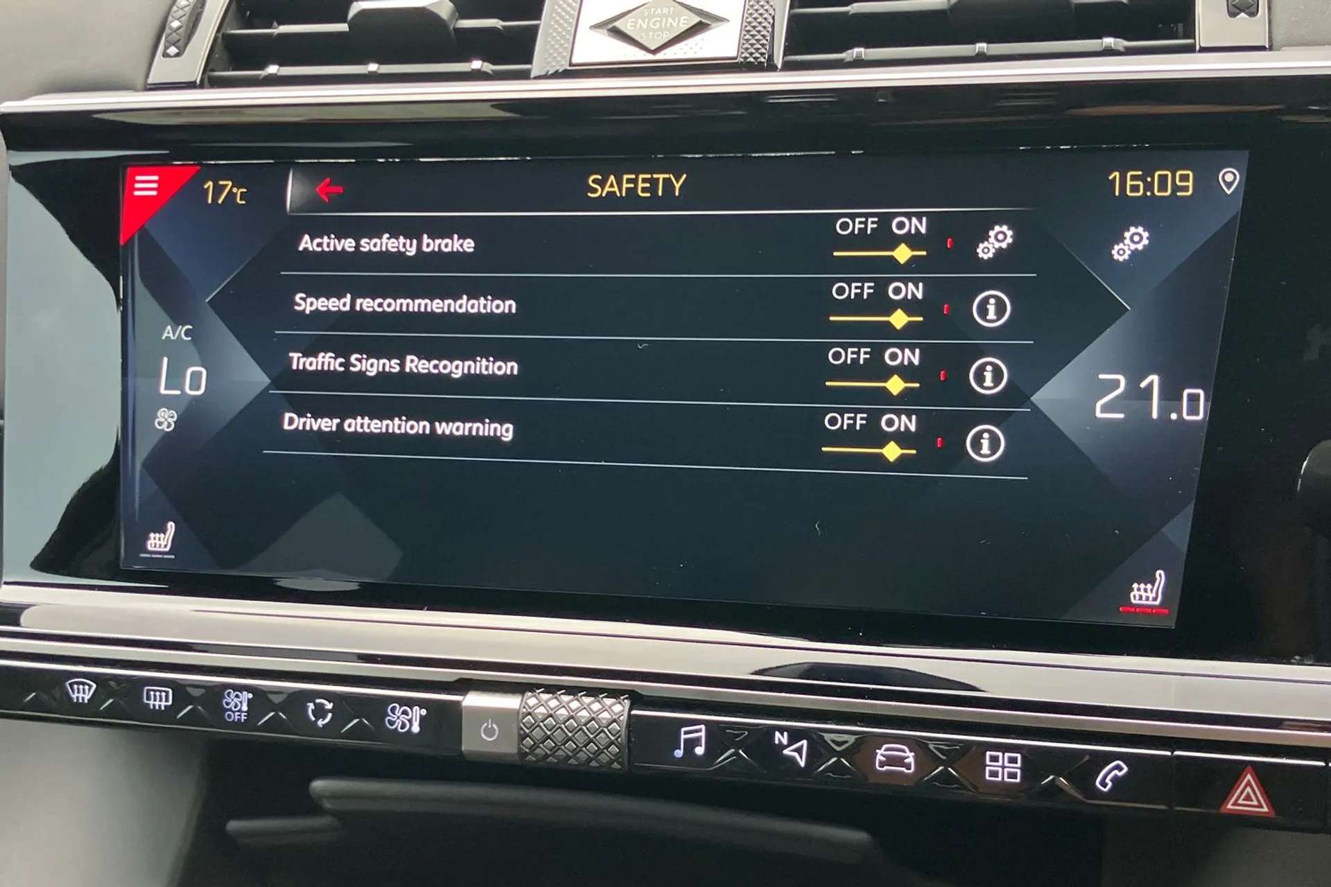 2021 DS DS 7 CROSSBACK 2021 DS DS 7 CROSSBACK